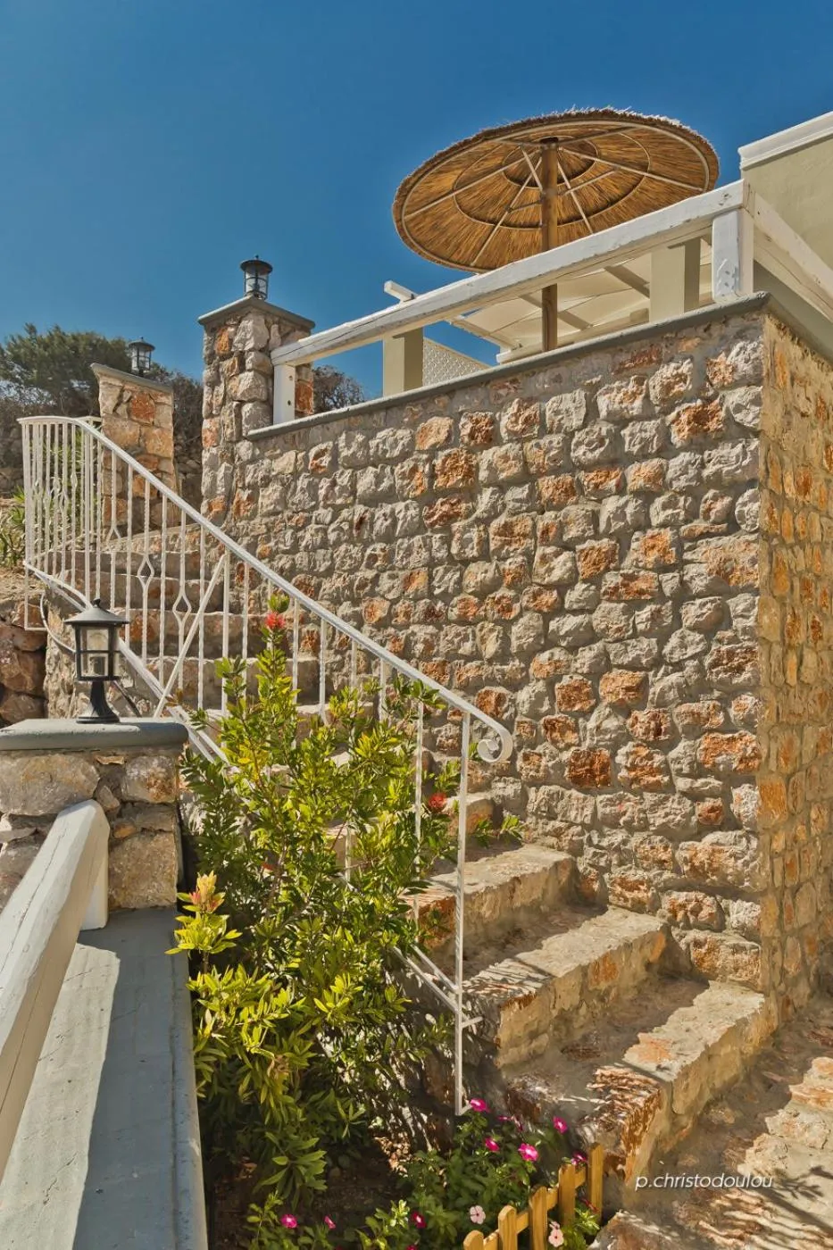 Facade/entrance in Elaia Villas