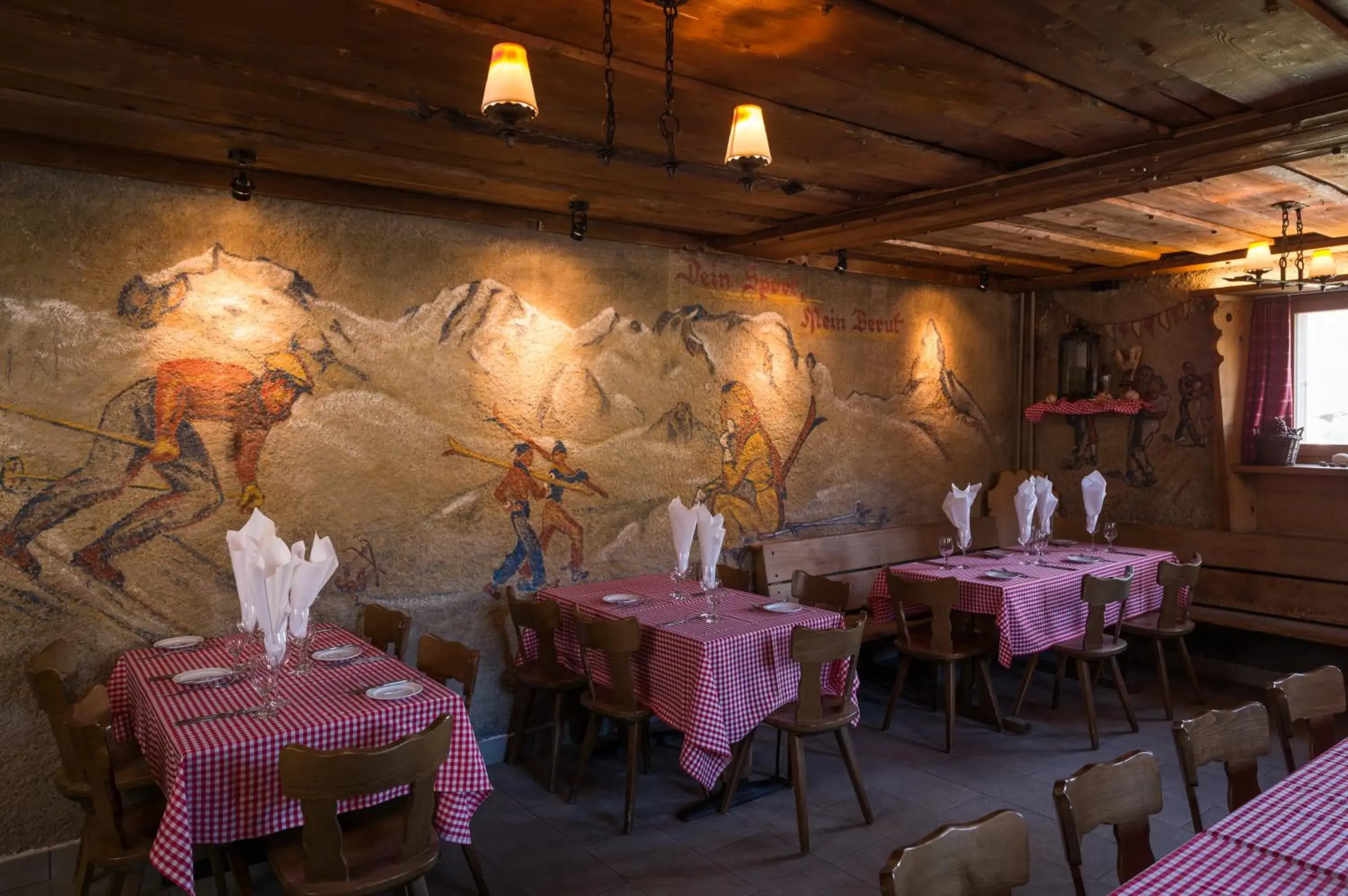 Restaurant/places to eat in Riffelhaus 1853 Restaurant/places to eat in Riffelhaus 1853