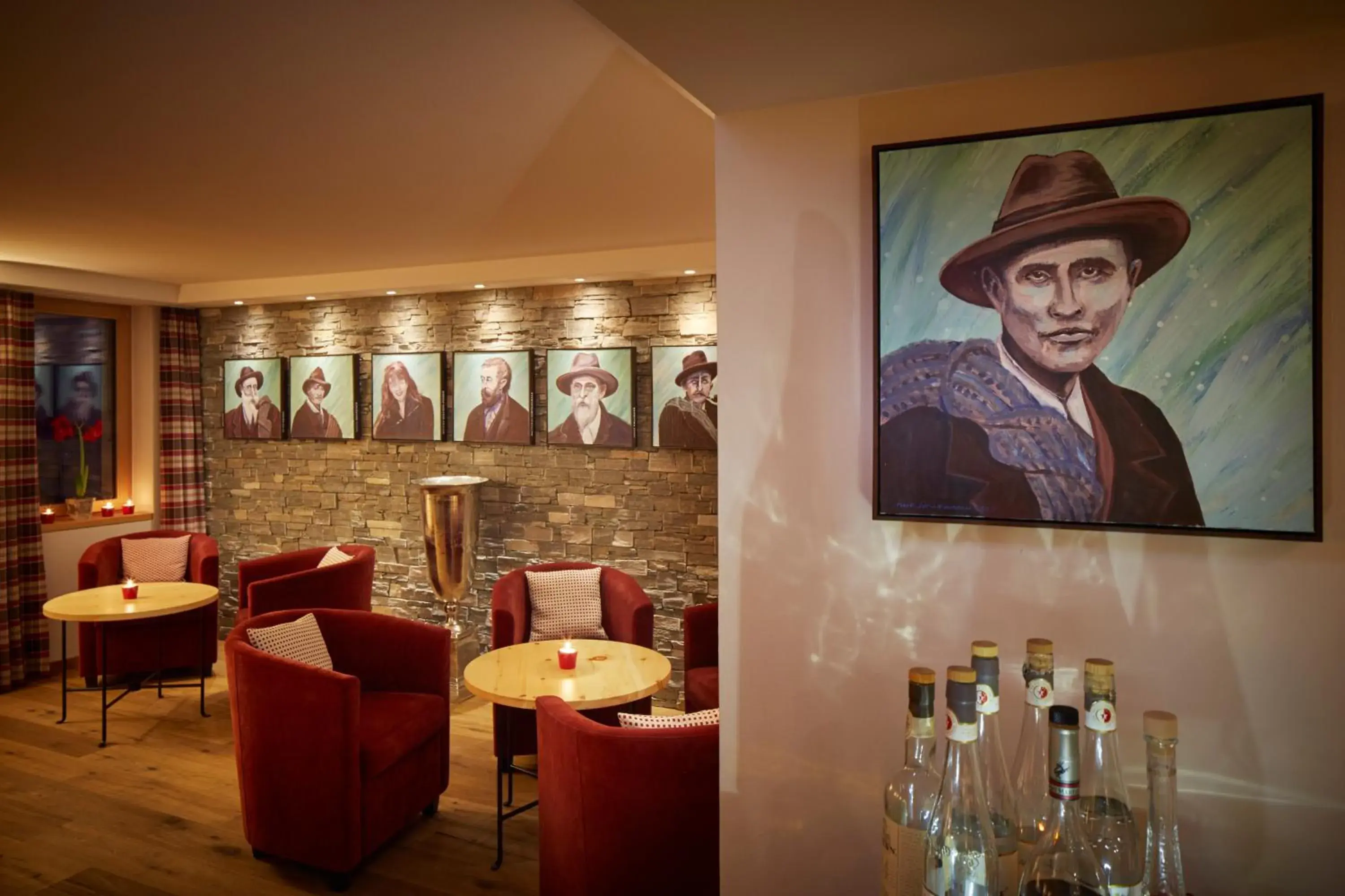 Lounge or bar in Riffelhaus 1853 Lounge or bar in Riffelhaus 1853