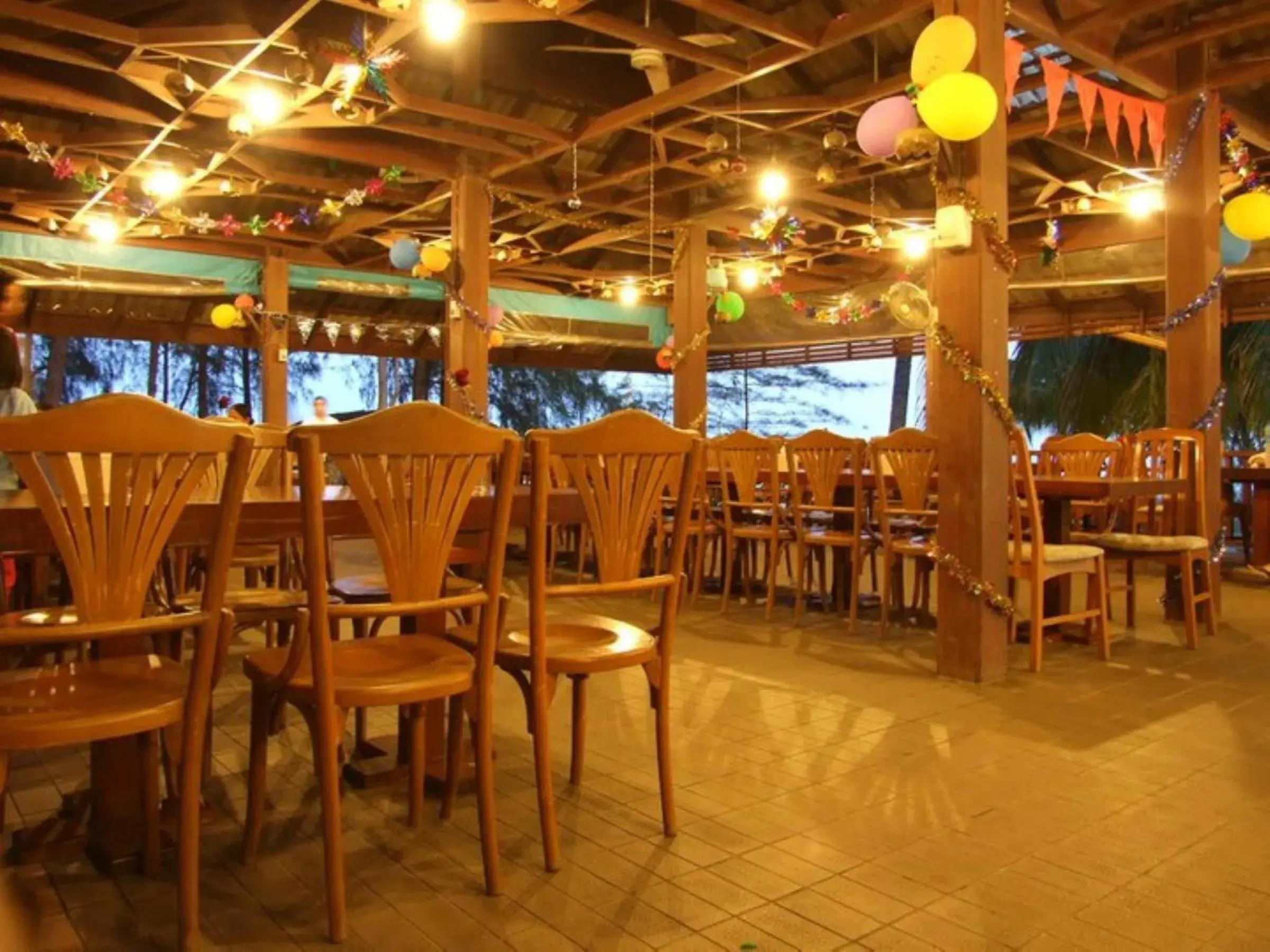Restaurant/places to eat in Bayview Beach Resort Restaurant/places to eat in Bayview Beach Resort