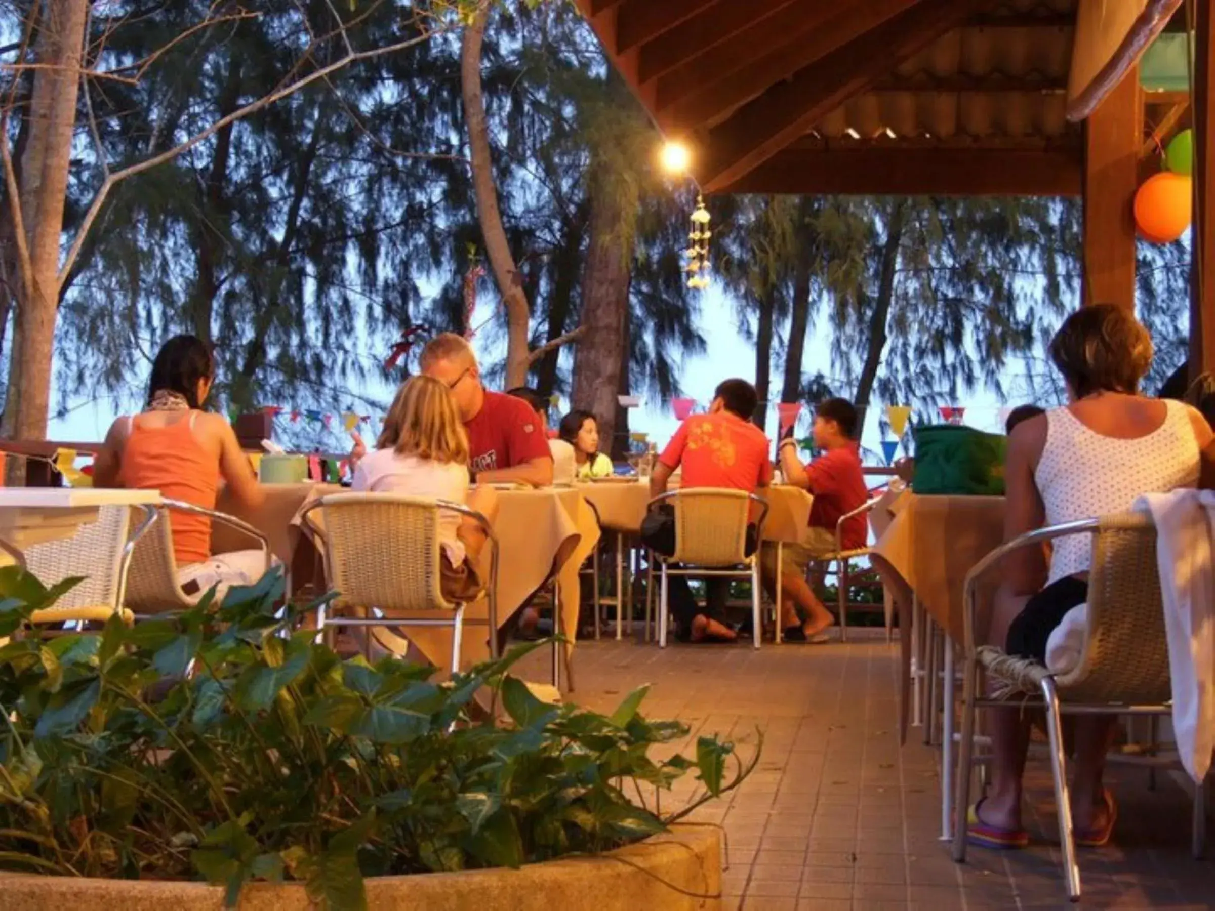 Restaurant/places to eat in Bayview Beach Resort Restaurant/places to eat in Bayview Beach Resort