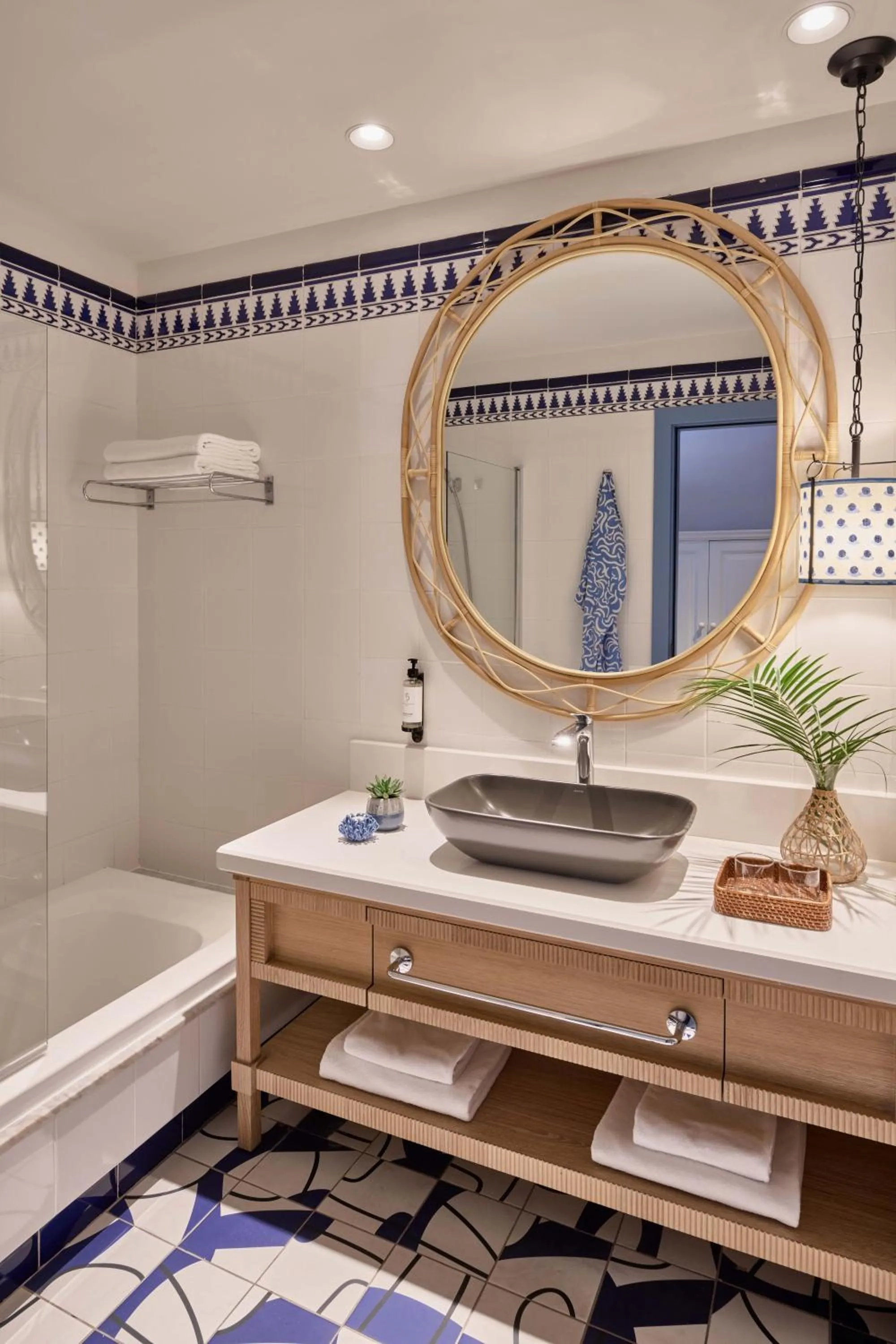 Bathroom in Seaside Los Jameos