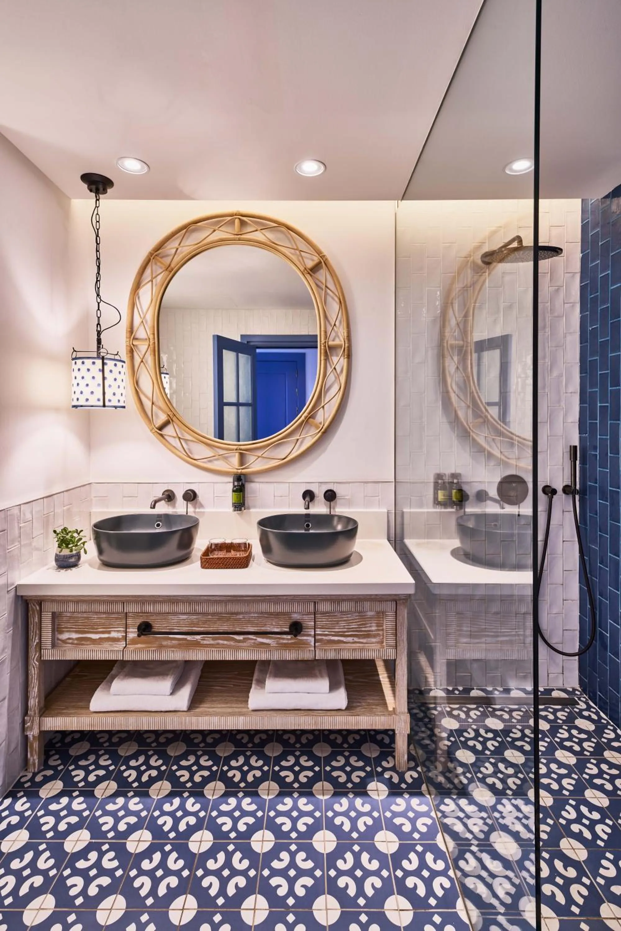 Shower in Seaside Los Jameos