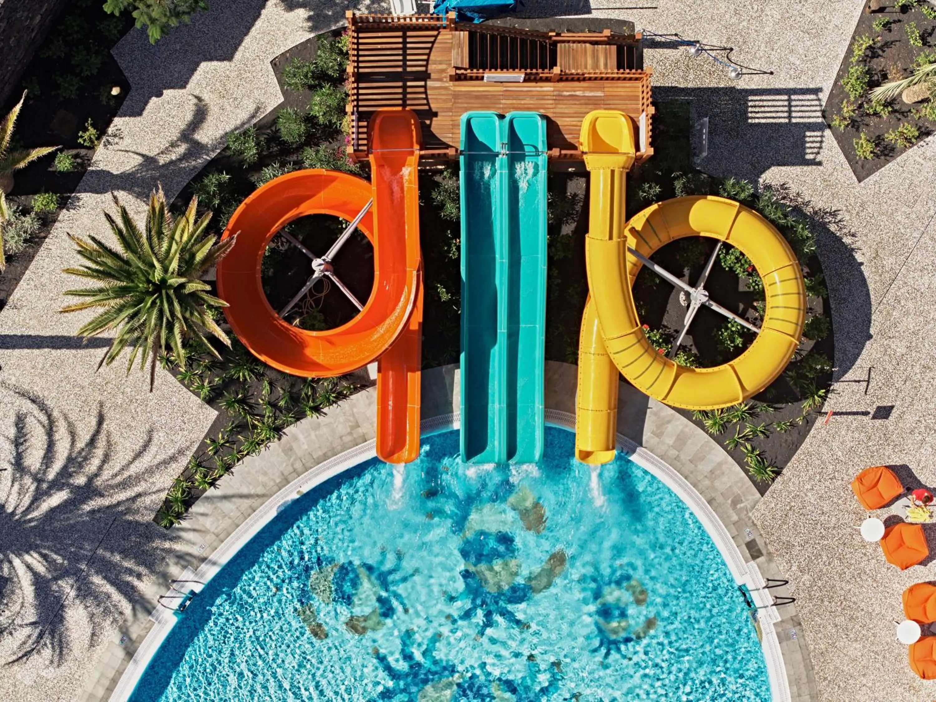 Swimming pool in Seaside Los Jameos