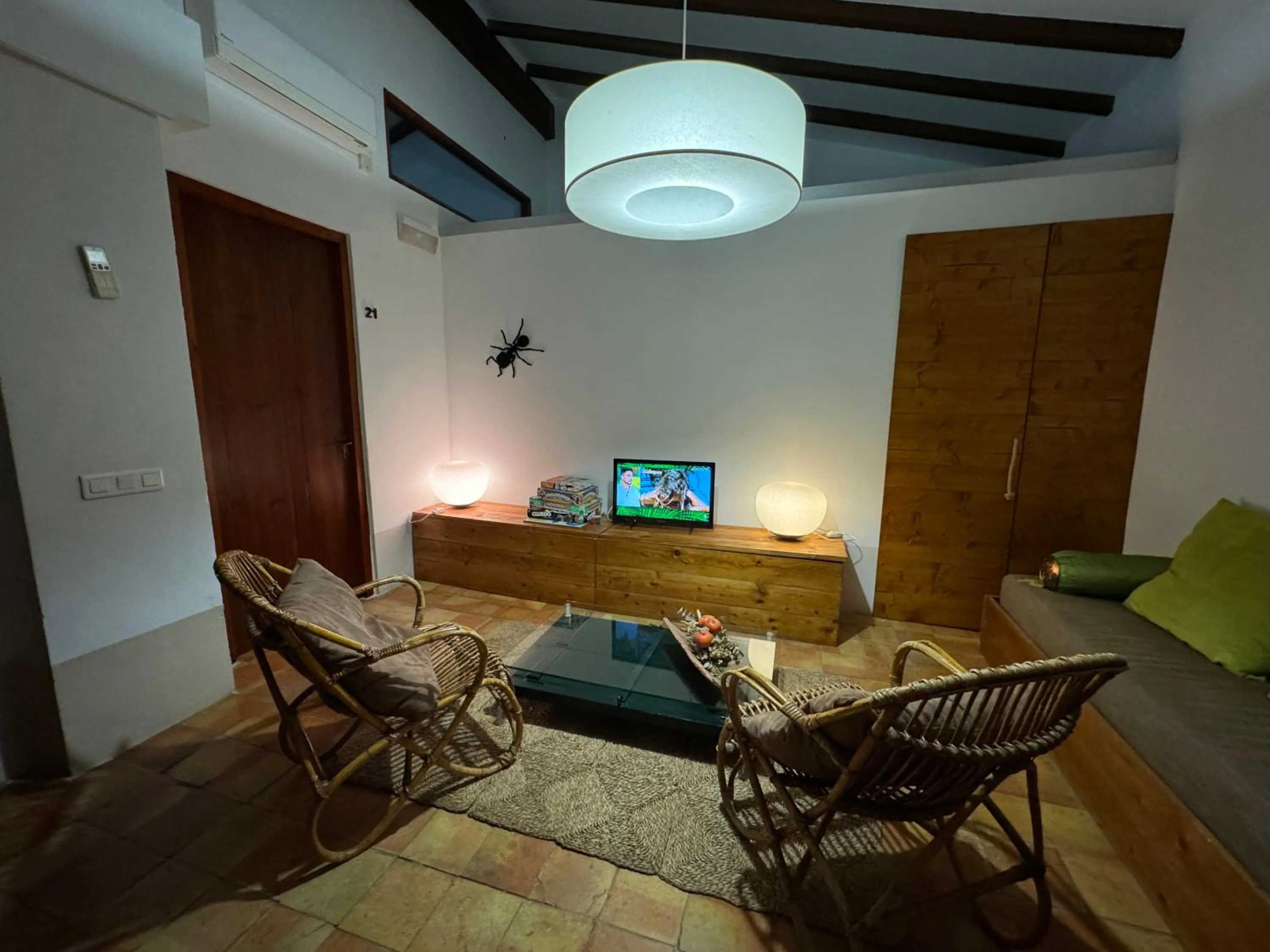 Communal lounge/ TV room in Casa Arizo, Hotel Boutique