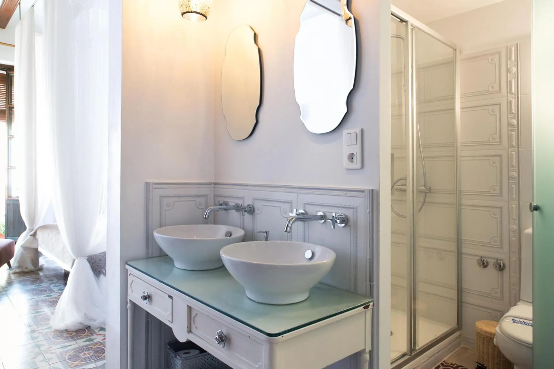 Shower in Casa Arizo, Hotel Boutique