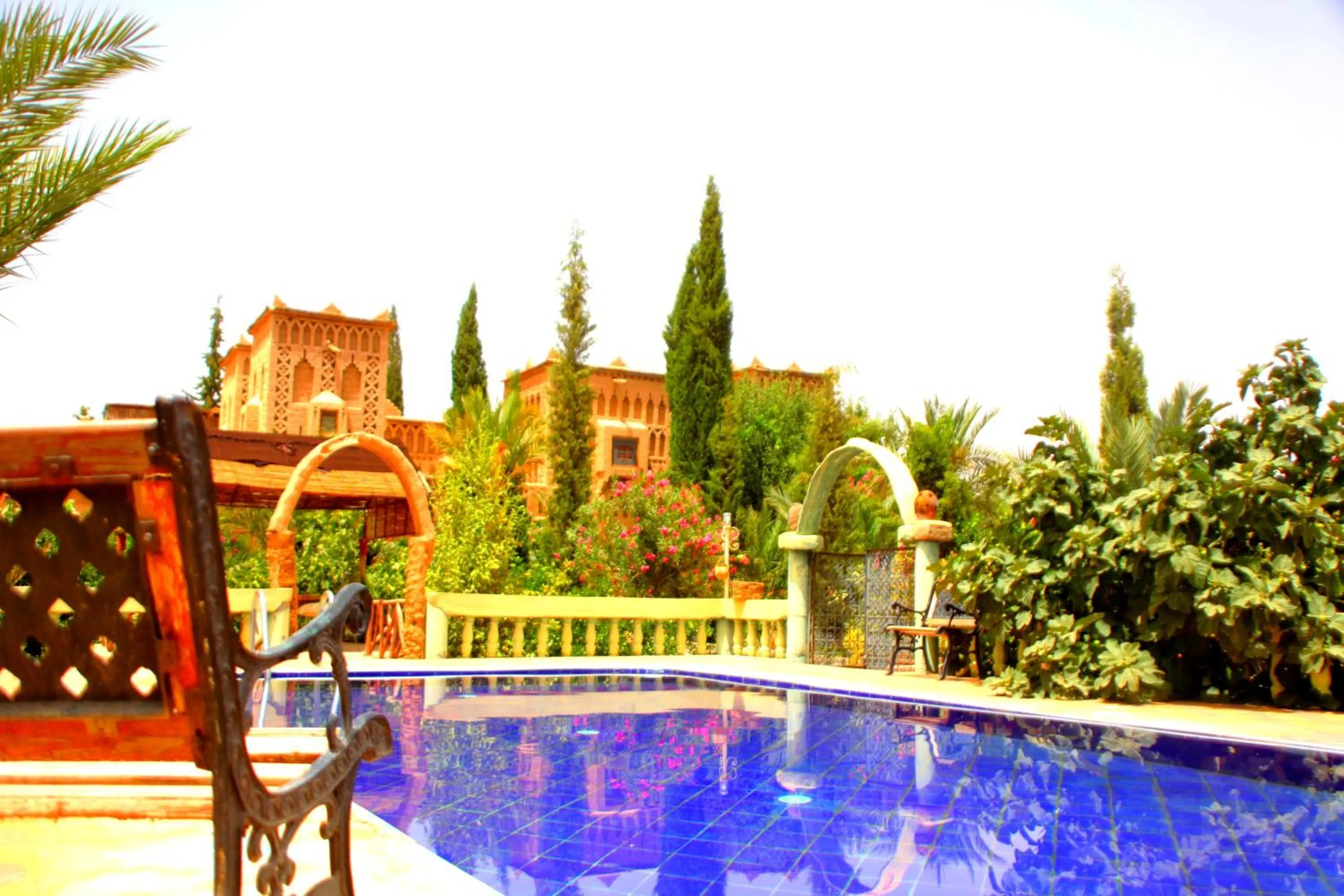 Swimming pool in Kasbah Tiriguioute