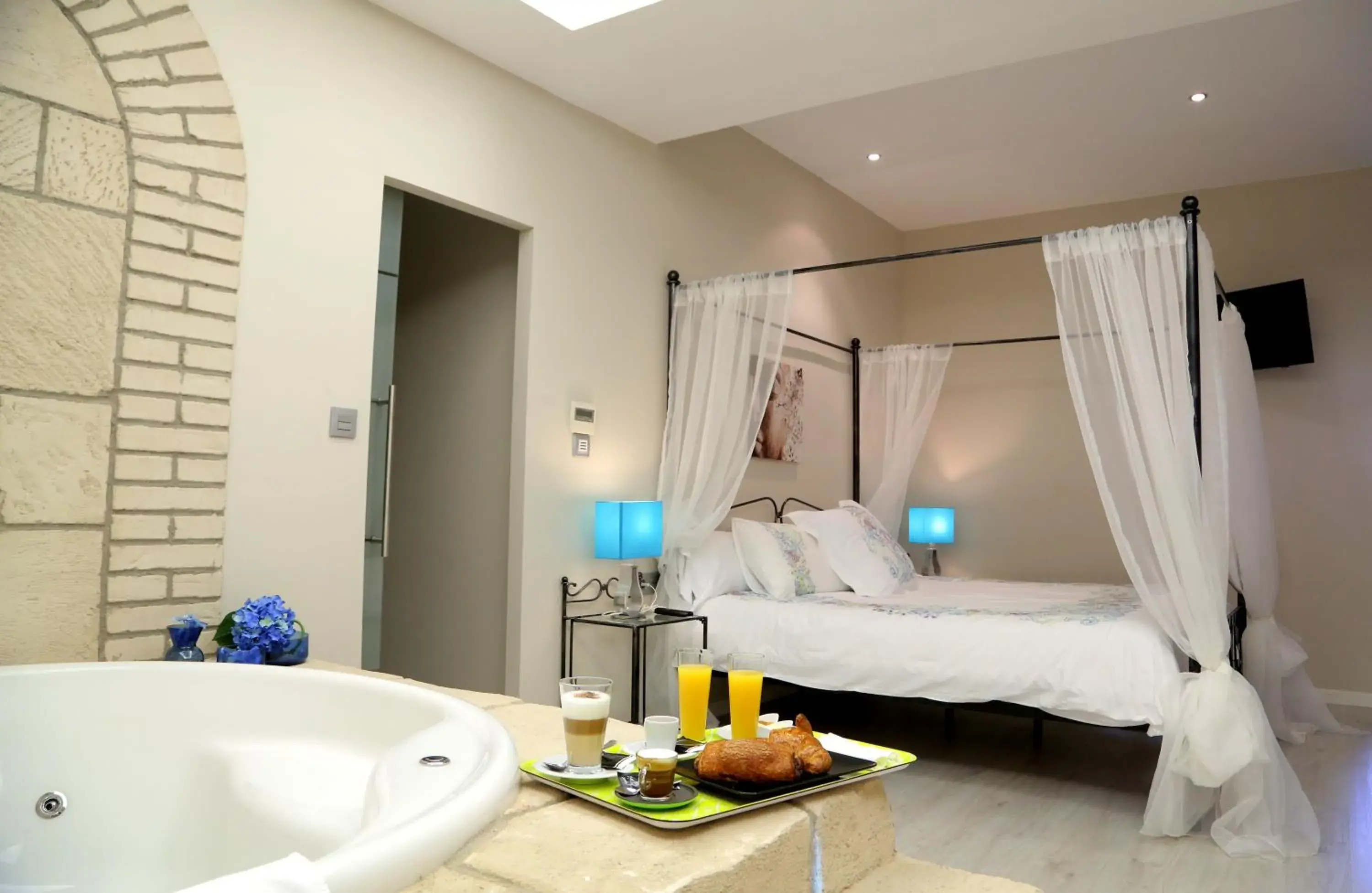 Bed in Hotel Castillo Bonavía Bed in Hotel Castillo Bonavía