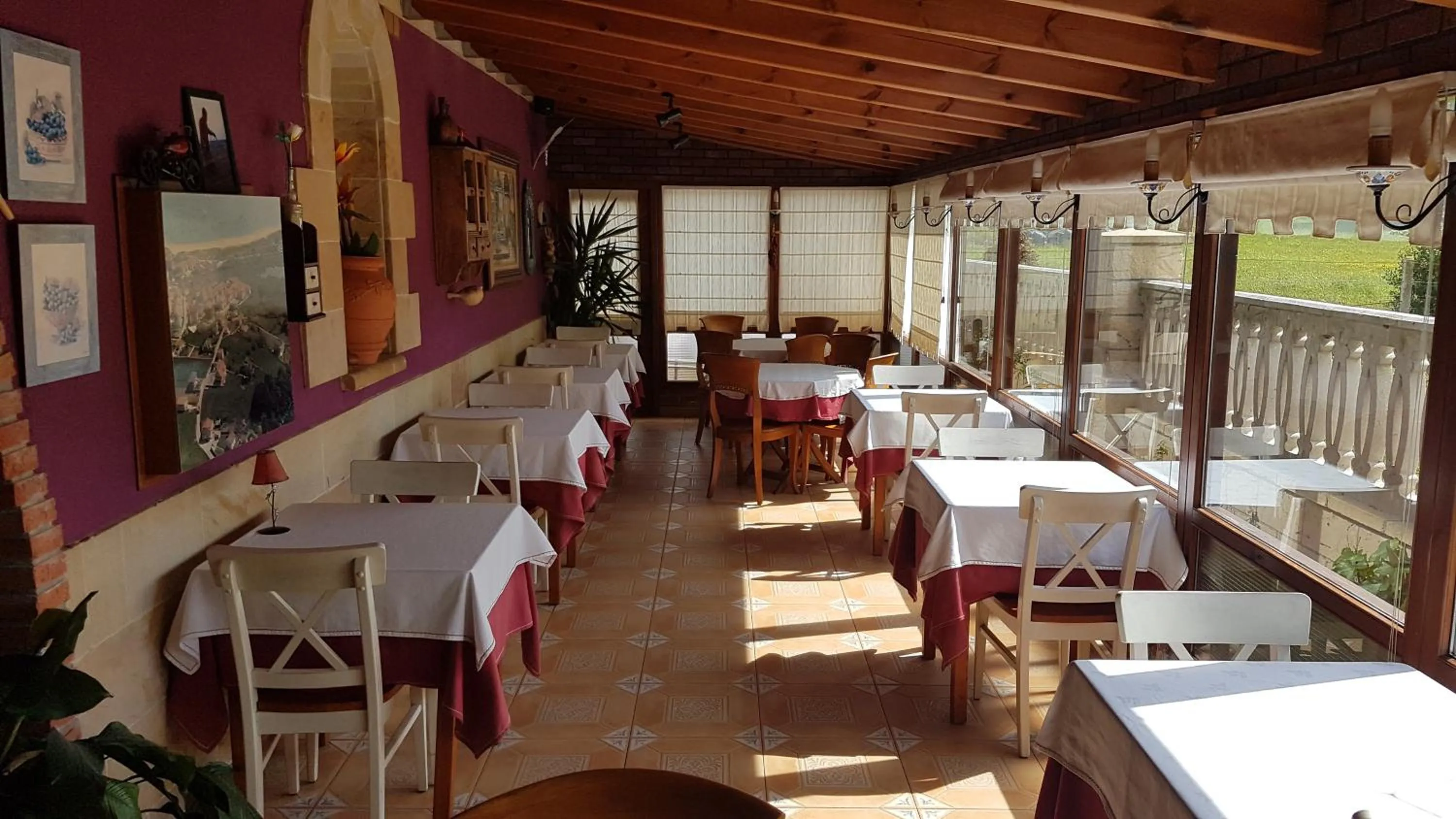 Lounge or bar in Hosteria Las Viñas