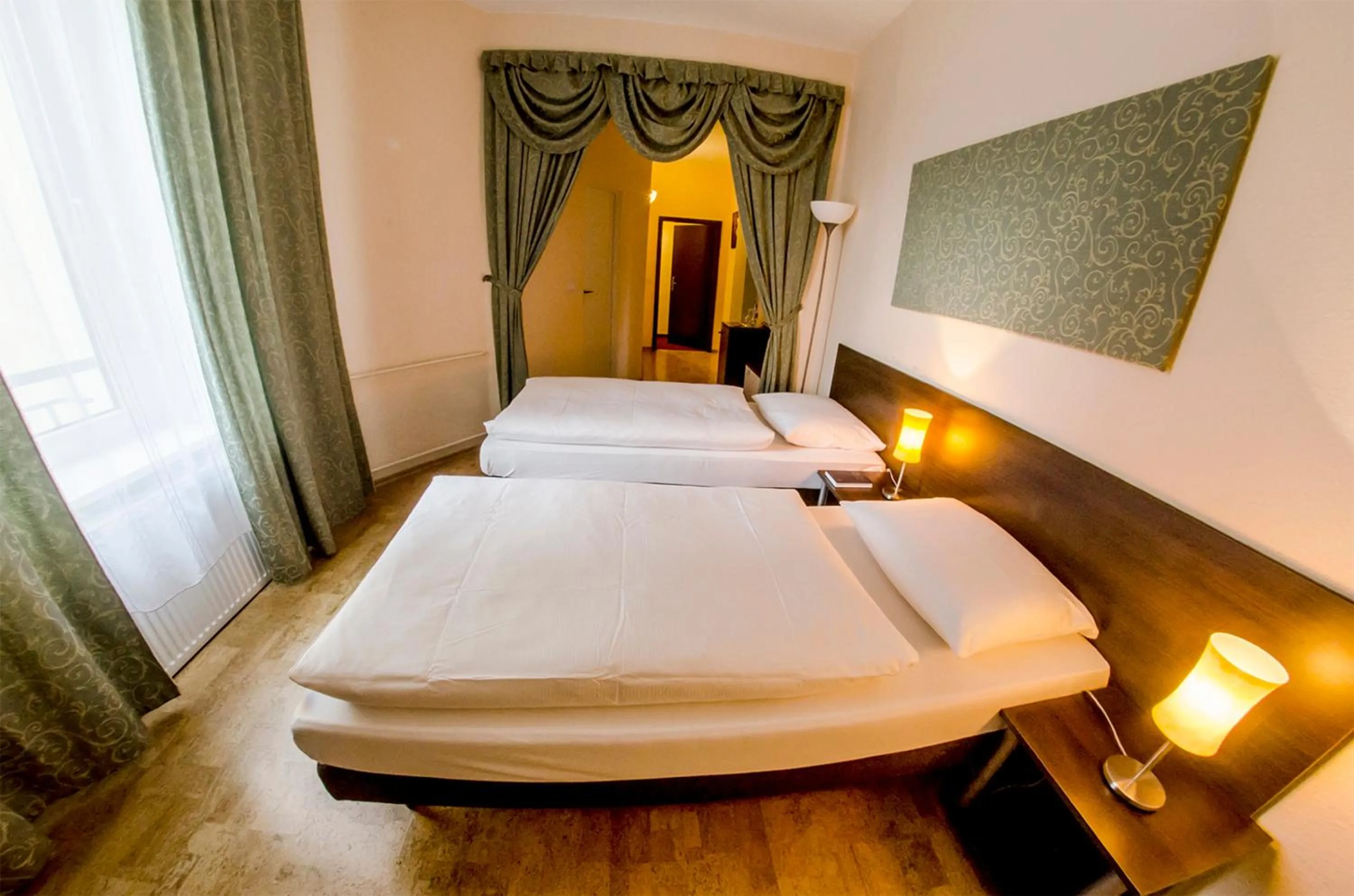 Photo of the whole room in Hotel-Pension Victoria