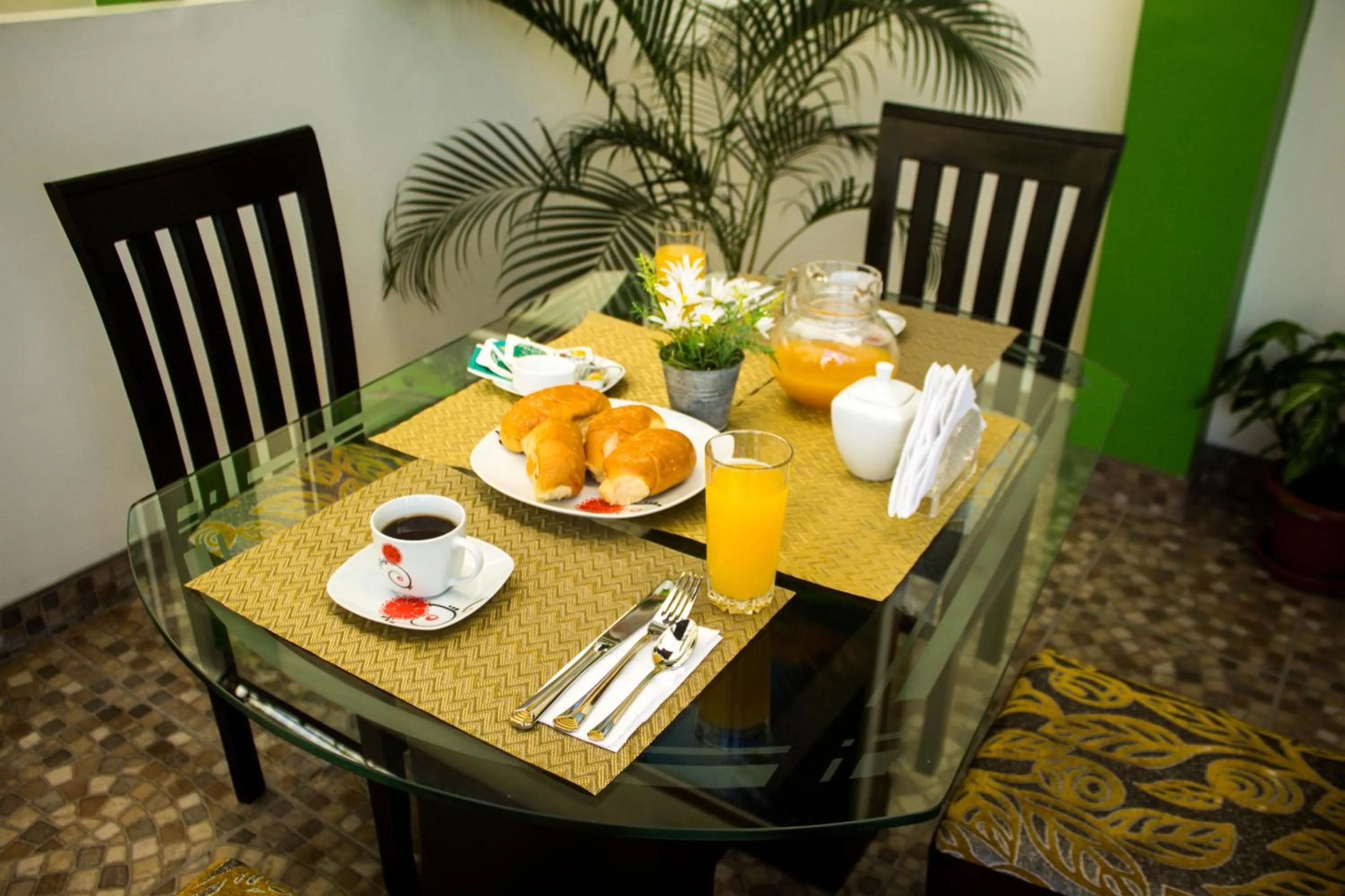 Breakfast in Alojamiento El Cardenal