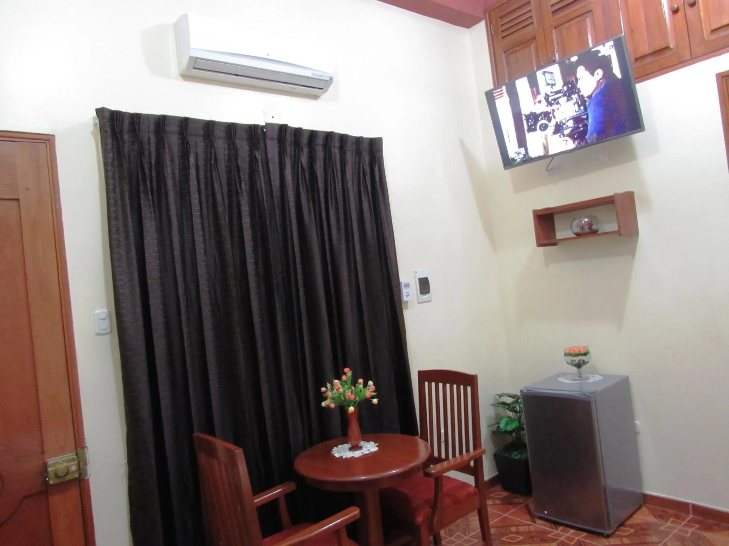 TV and multimedia in Alojamiento El Cardenal