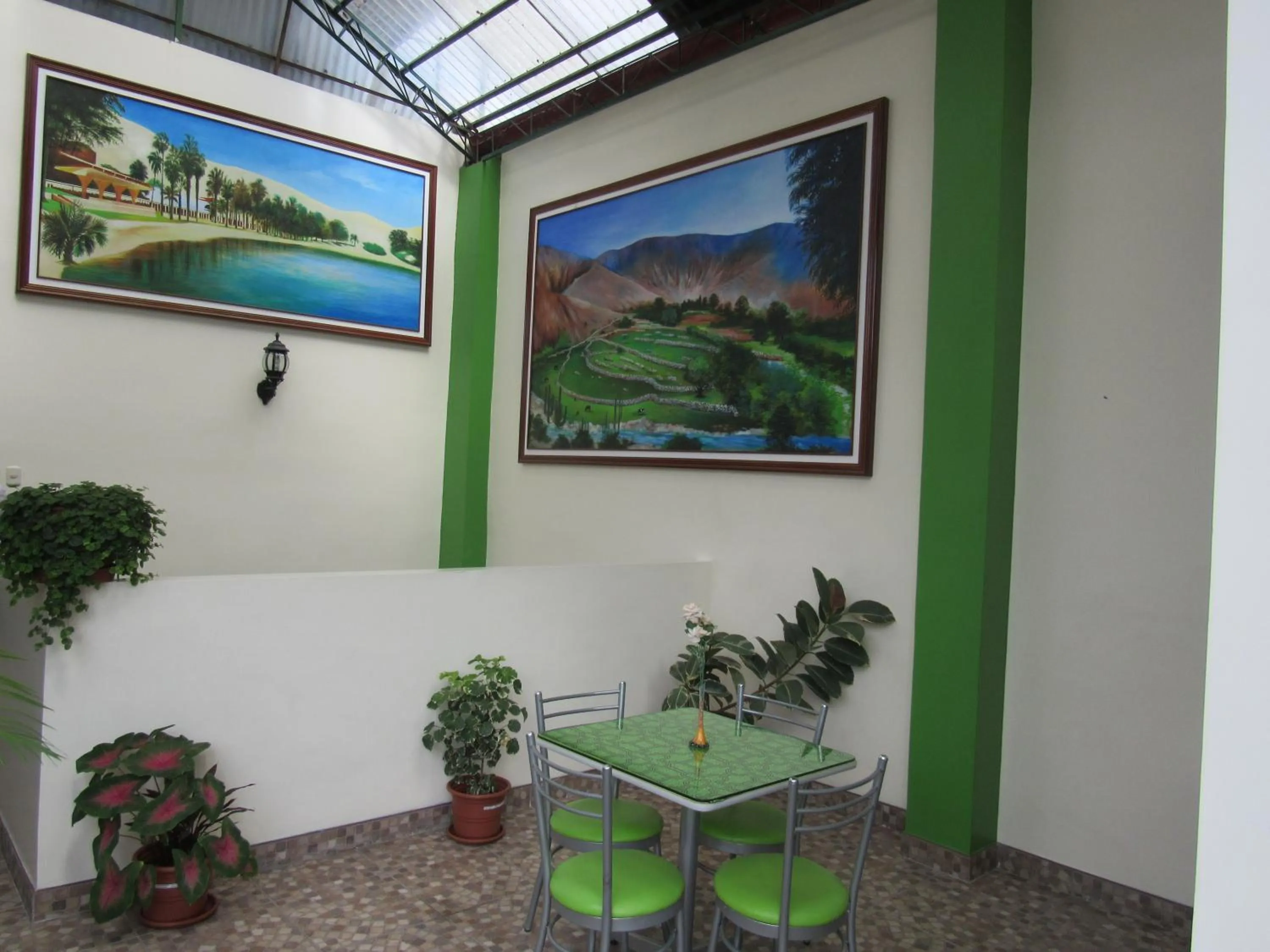 Communal kitchen in Alojamiento El Cardenal