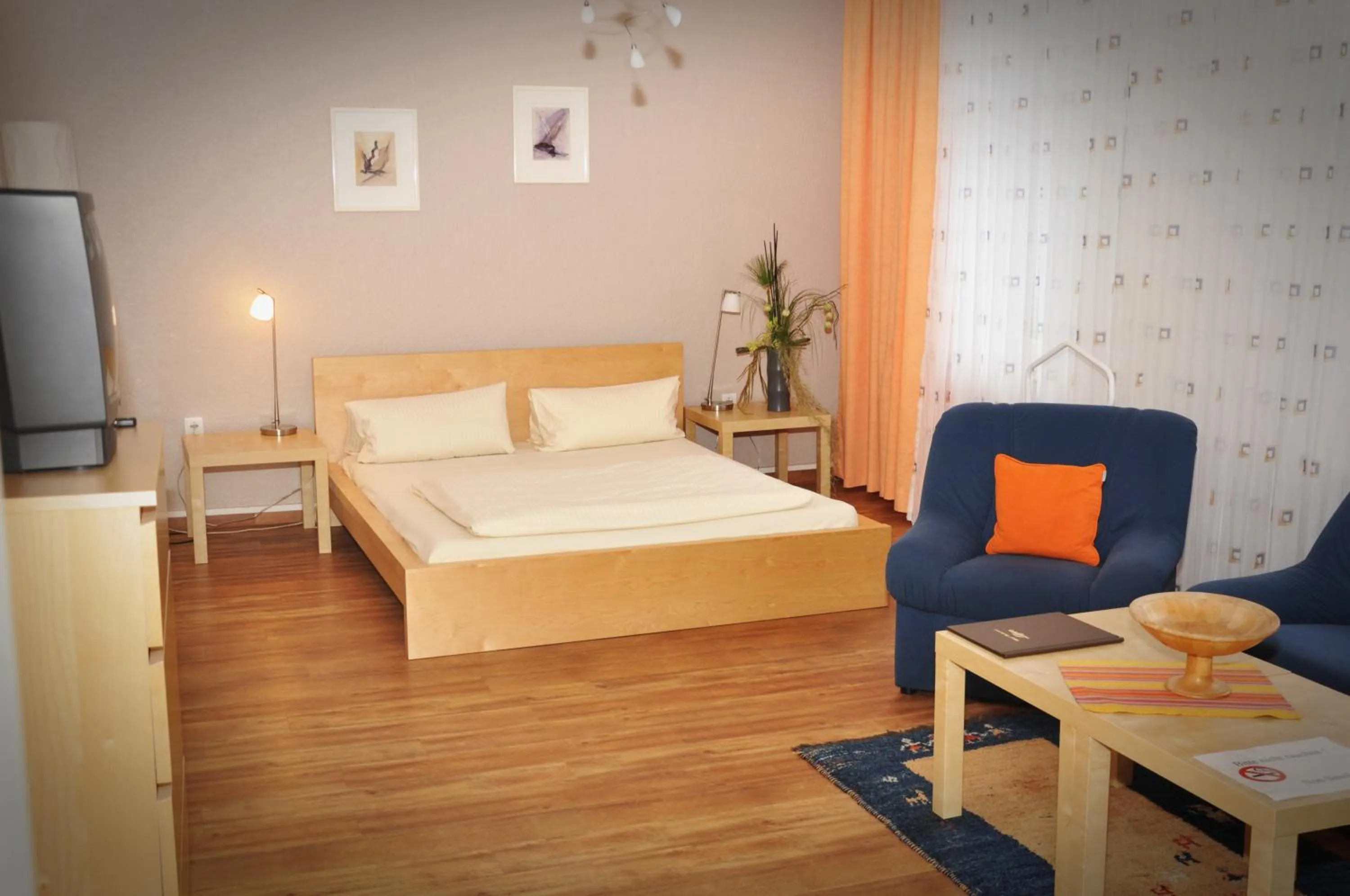 Photo of the whole room, Bed in Hotel Litjes