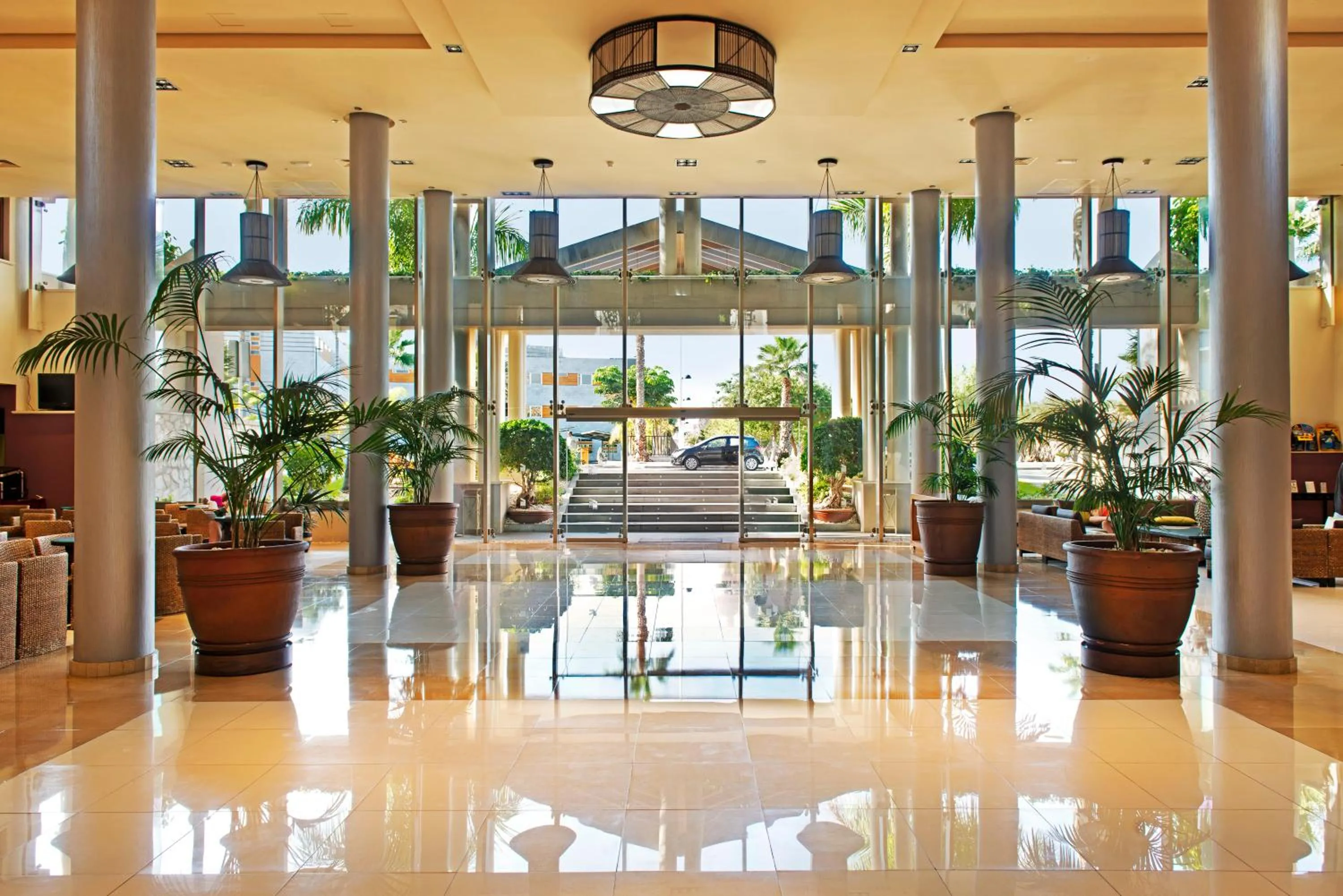 Marylanza Suites & Spa