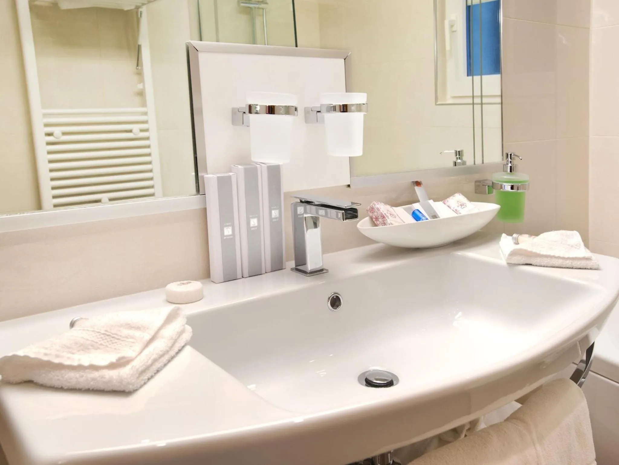 Bathroom in Boutique Hotel Albana Real - Restaurants & Spa