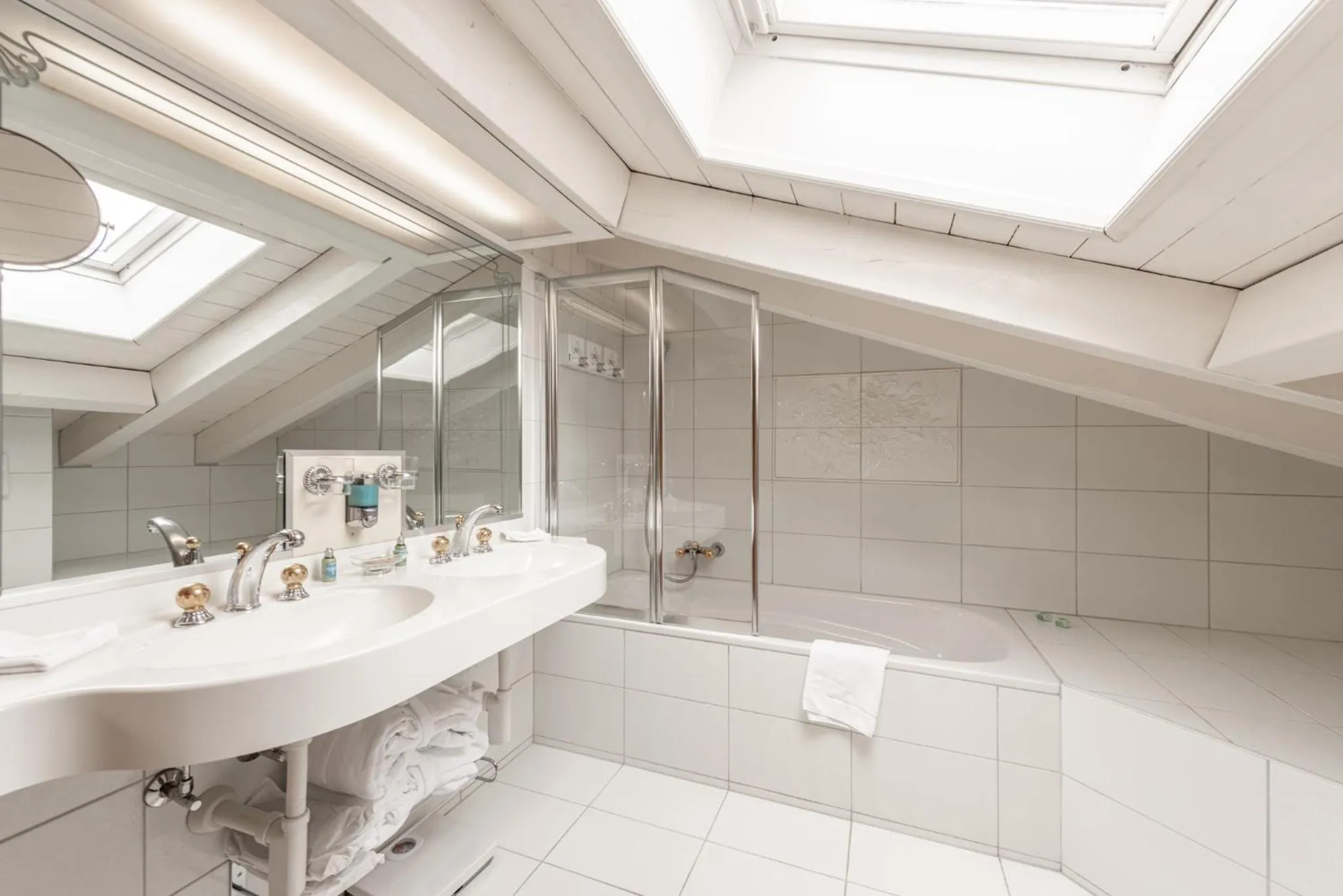 Bathroom in Boutique Hotel Albana Real - Restaurants & Spa