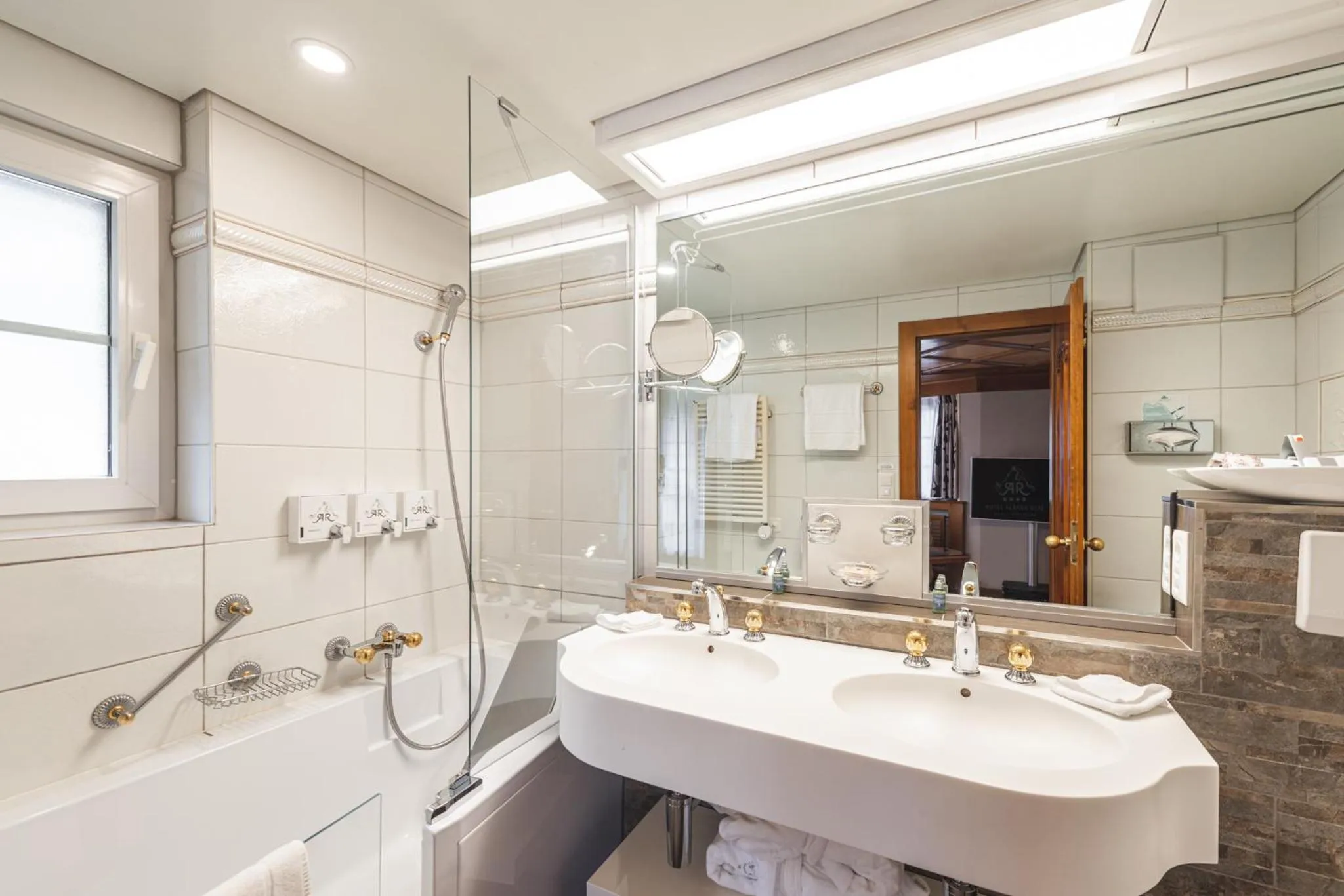 Bathroom in Boutique Hotel Albana Real - Restaurants & Spa