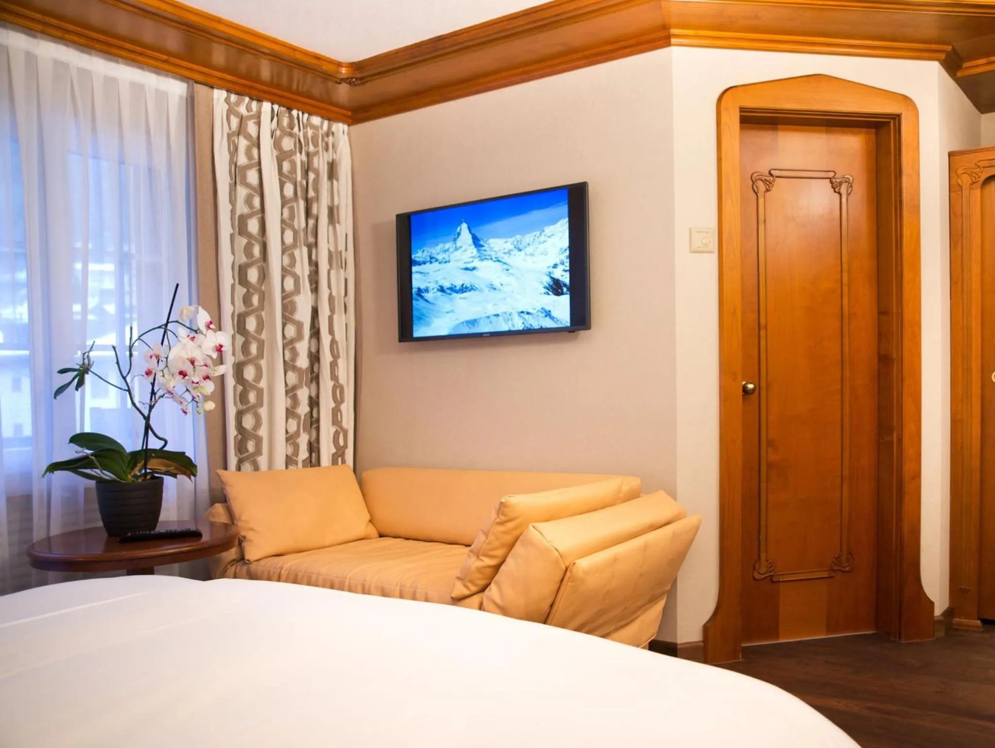 Living room, Bed in Boutique Hotel Albana Real - Restaurants & Spa