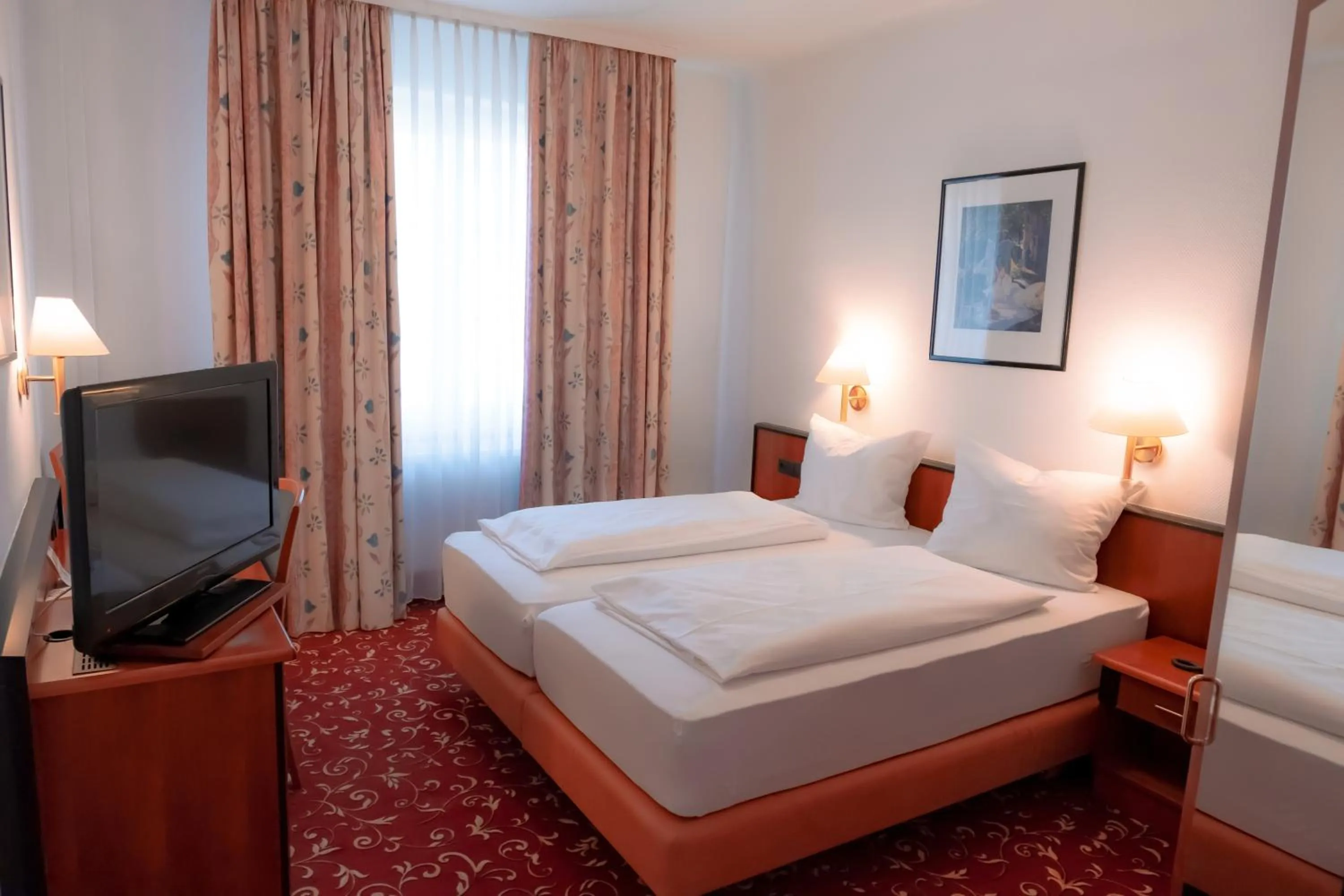 Photo of the whole room, Bed in Hotel Brößler