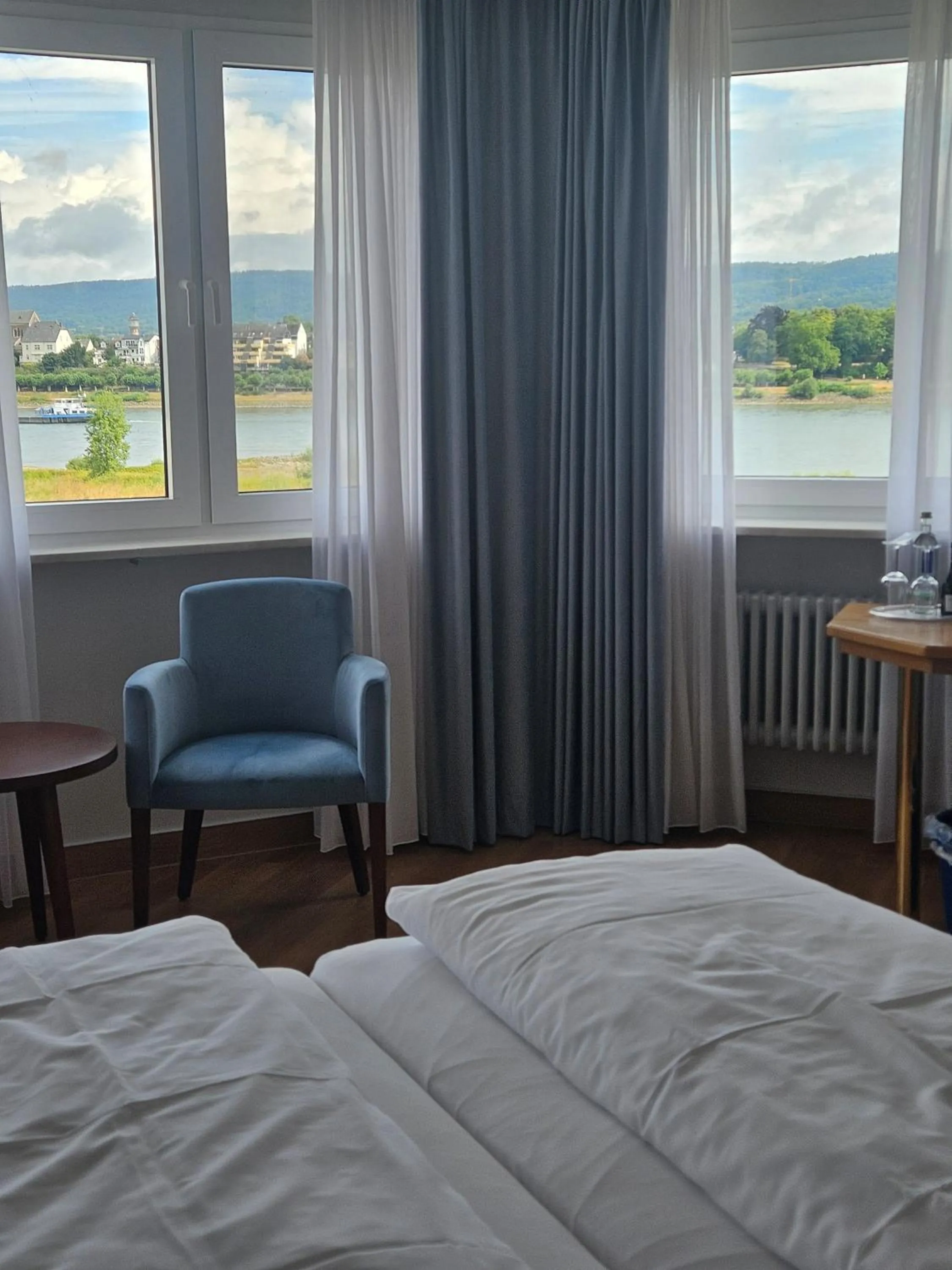 Bedroom, Bed in Rheinhotel Larus