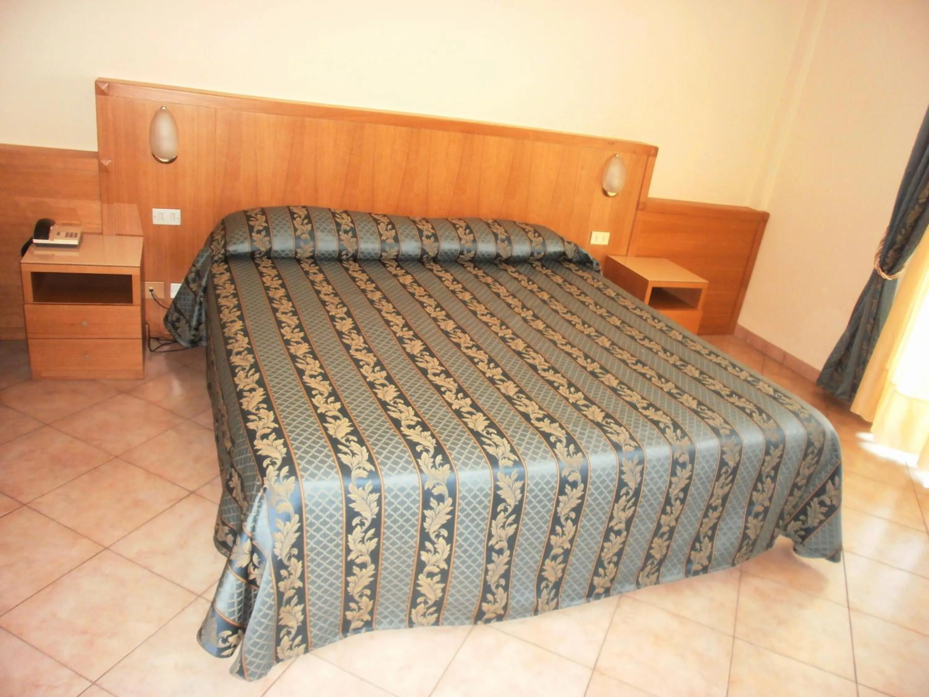 Bed in Hotel Manzoni