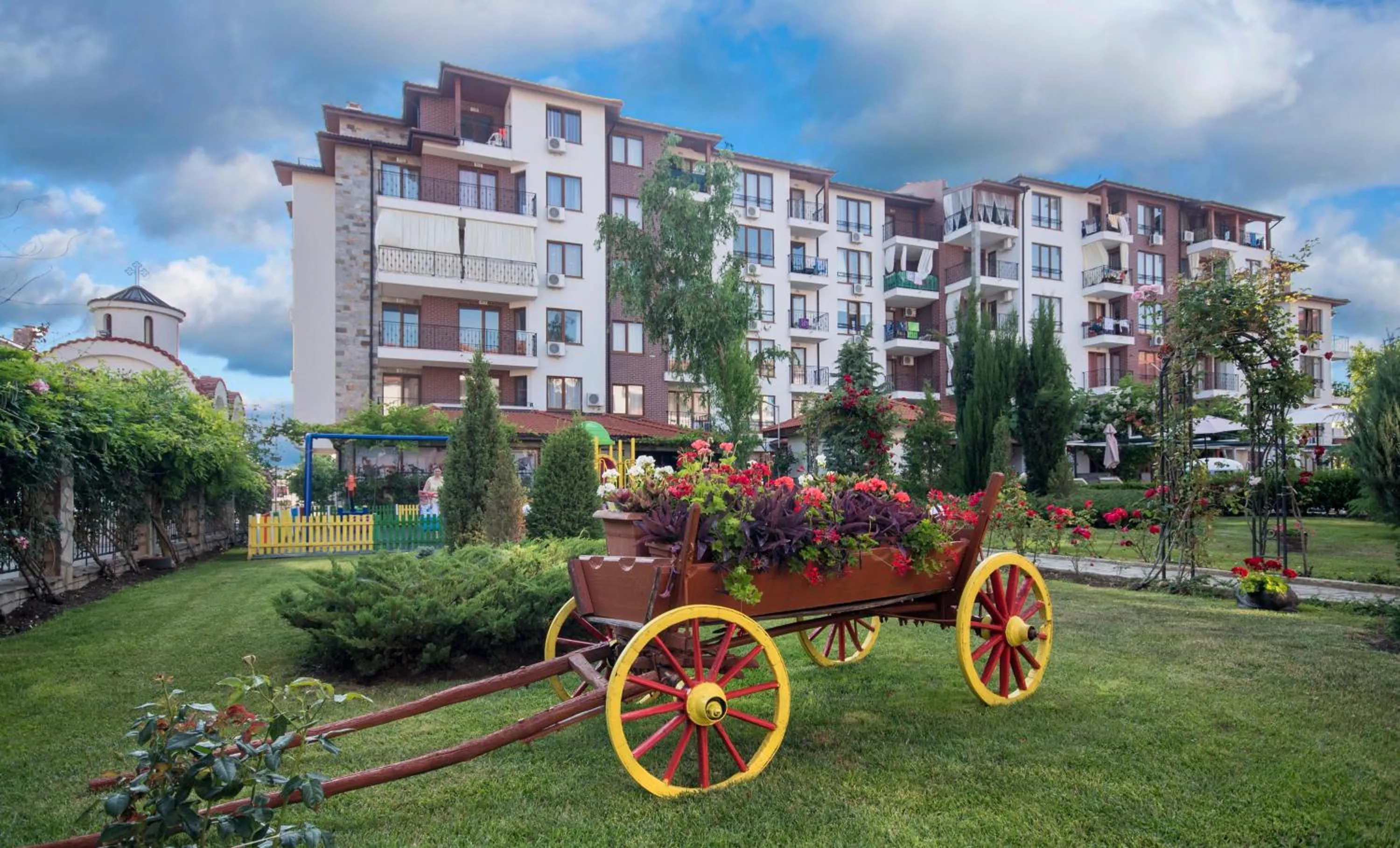 Garden in Apollon Apartments
