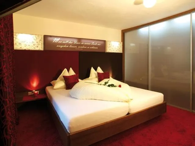 Bed in Hotel Riederhof- Urlaub mit WAU!