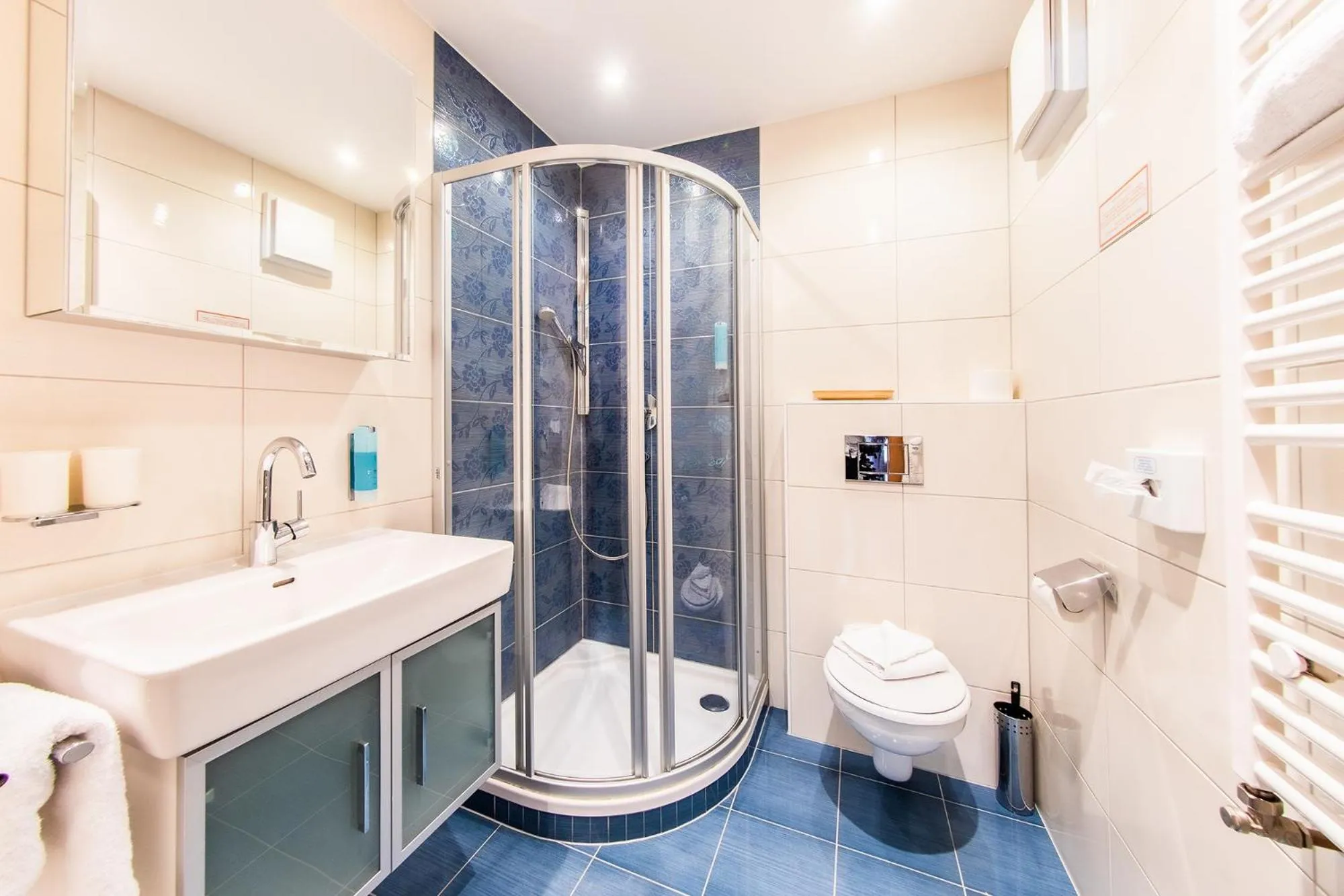 Bathroom in Hotel Riederhof- Urlaub mit WAU!