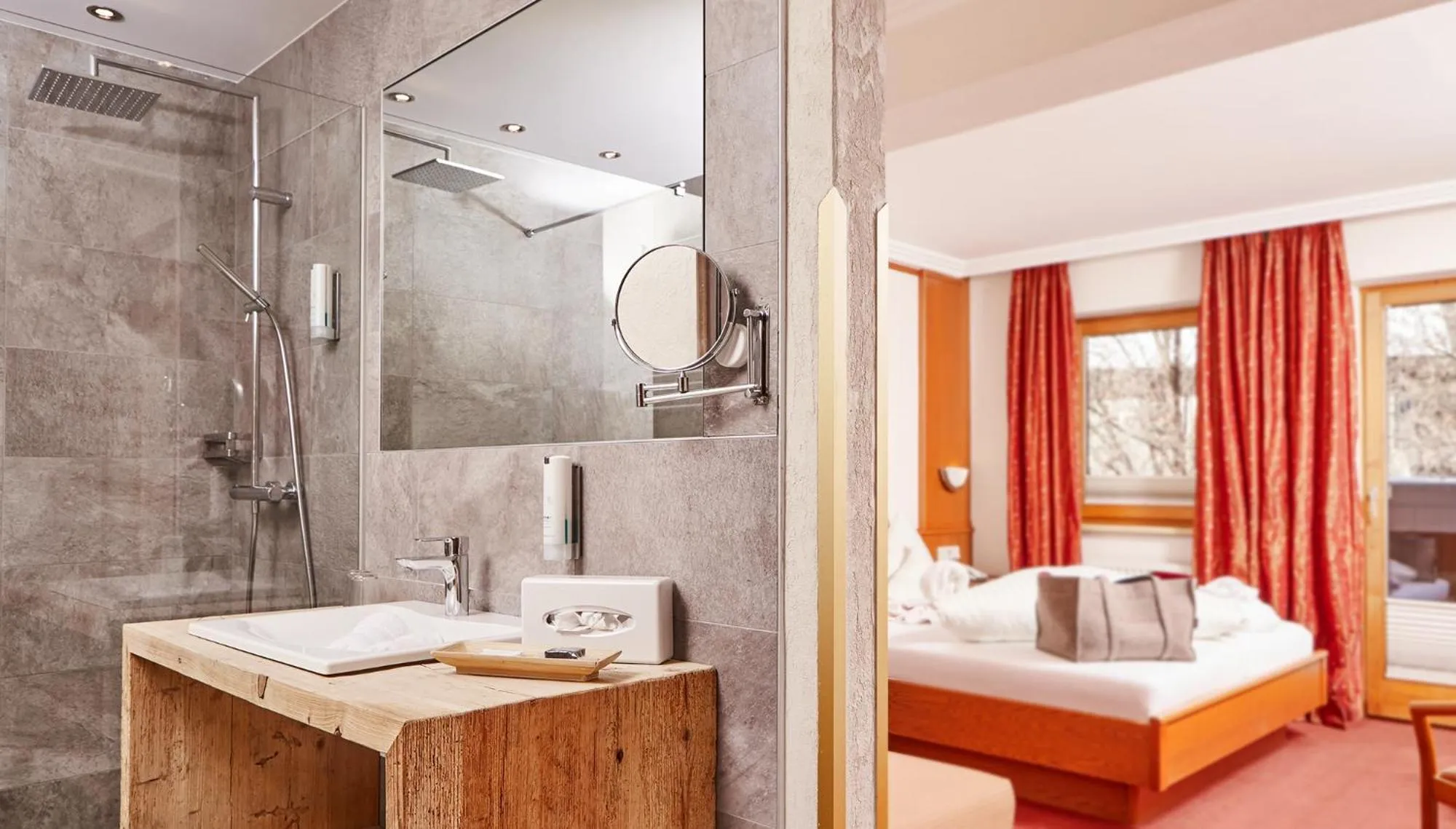 Bathroom, Bed in Hotel Riederhof- Urlaub mit WAU!