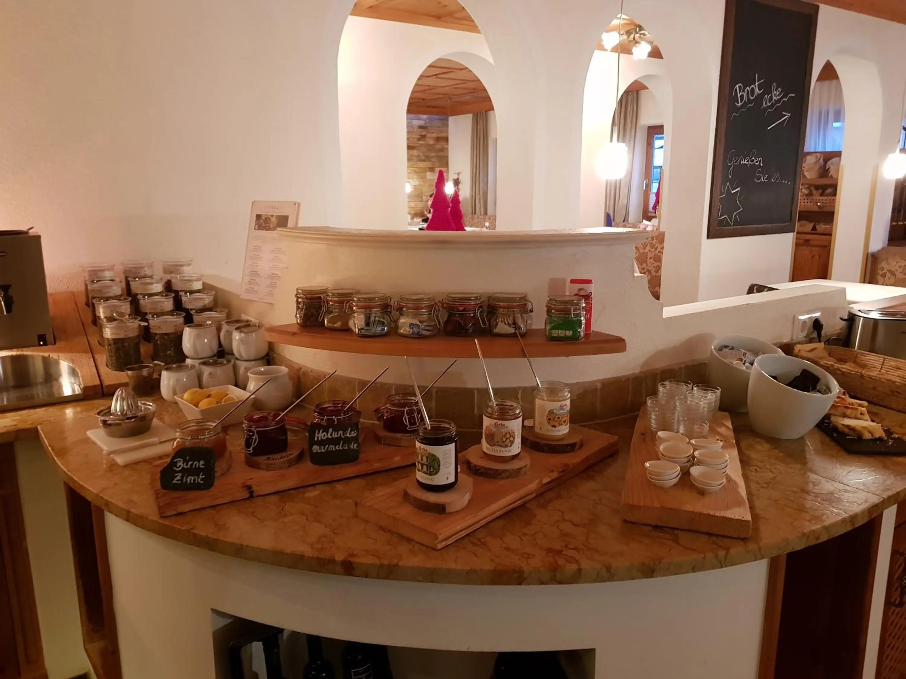 Breakfast in Hotel Riederhof- Urlaub mit WAU!