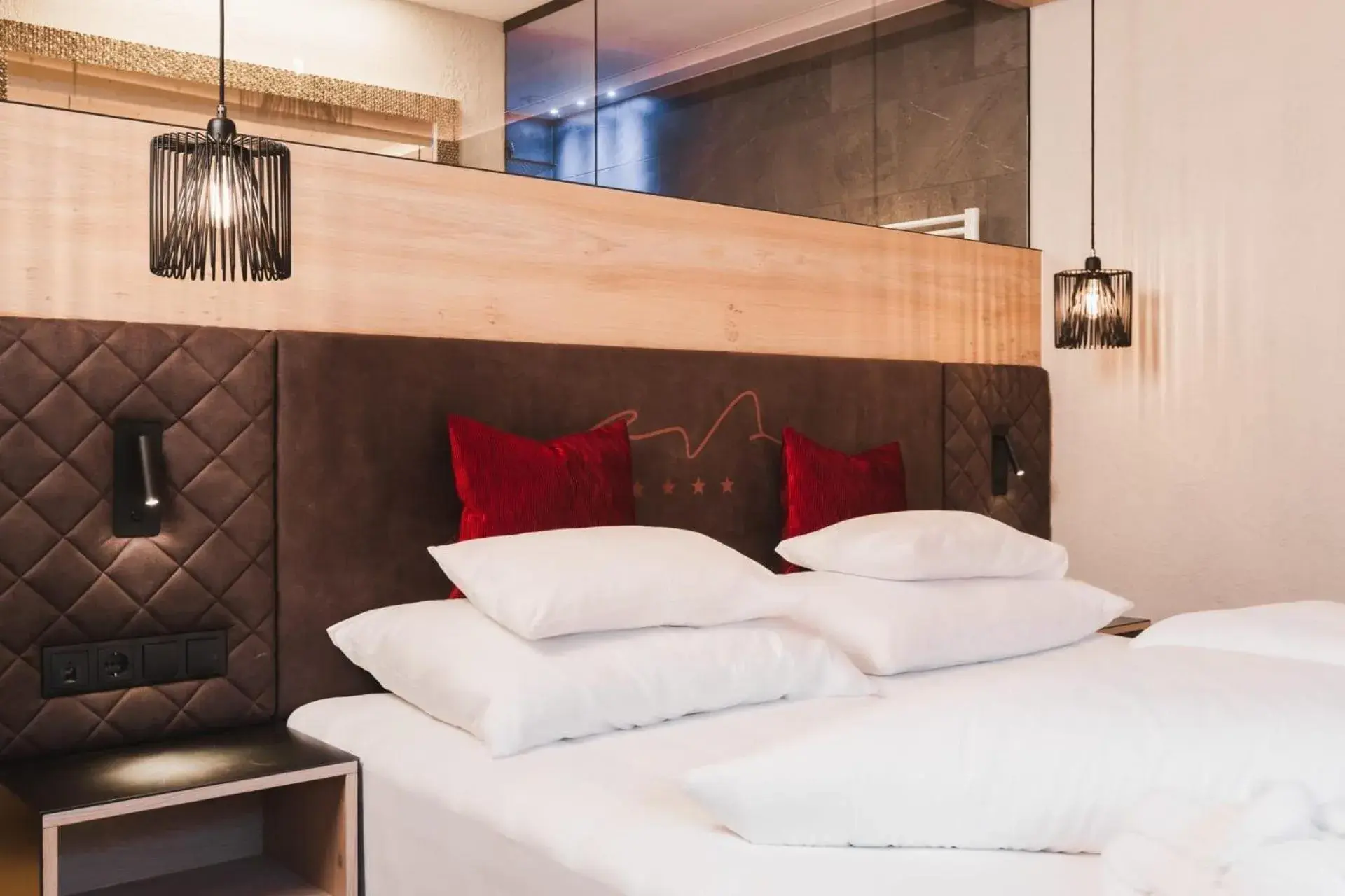 Double Room with Pool View in Hotel Riederhof- Urlaub mit WAU! Double Room with Pool View in Hotel Riederhof- Urlaub mit WAU!