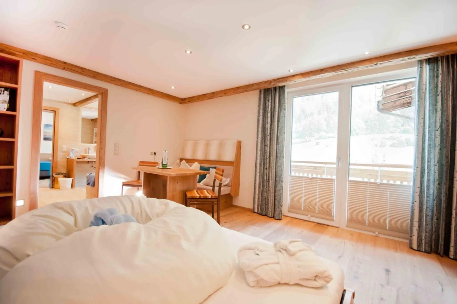 Photo of the whole room, Bed in Hotel Riederhof- Urlaub mit WAU!