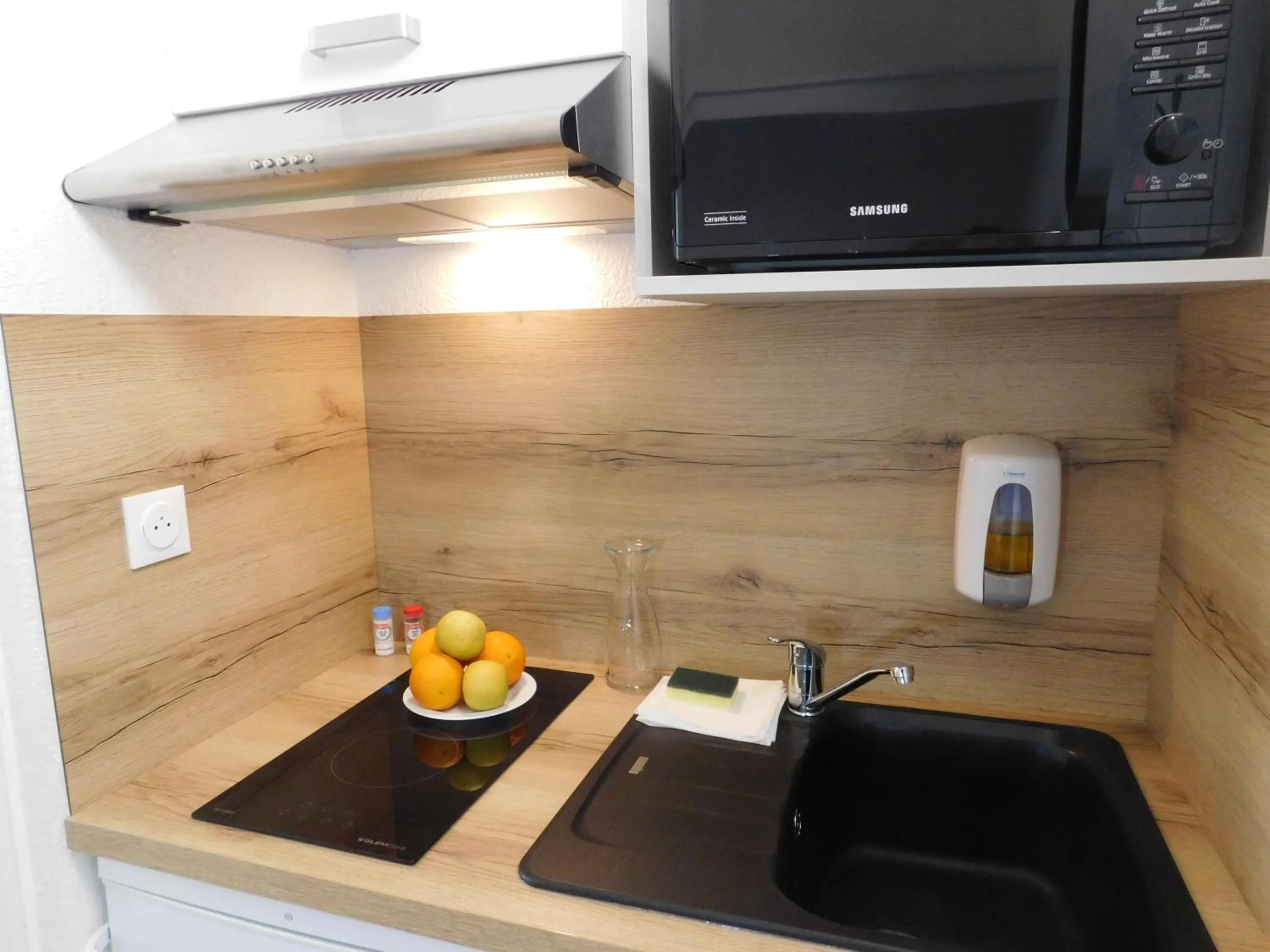 Kitchen or kitchenette in Résidence New Rochelle