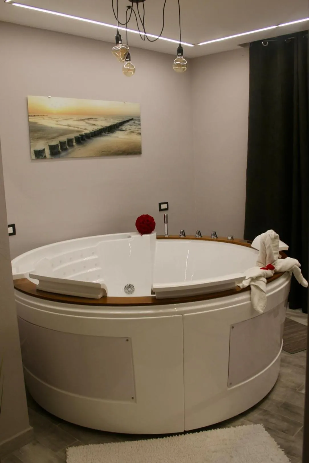 Hot Tub in balai suite