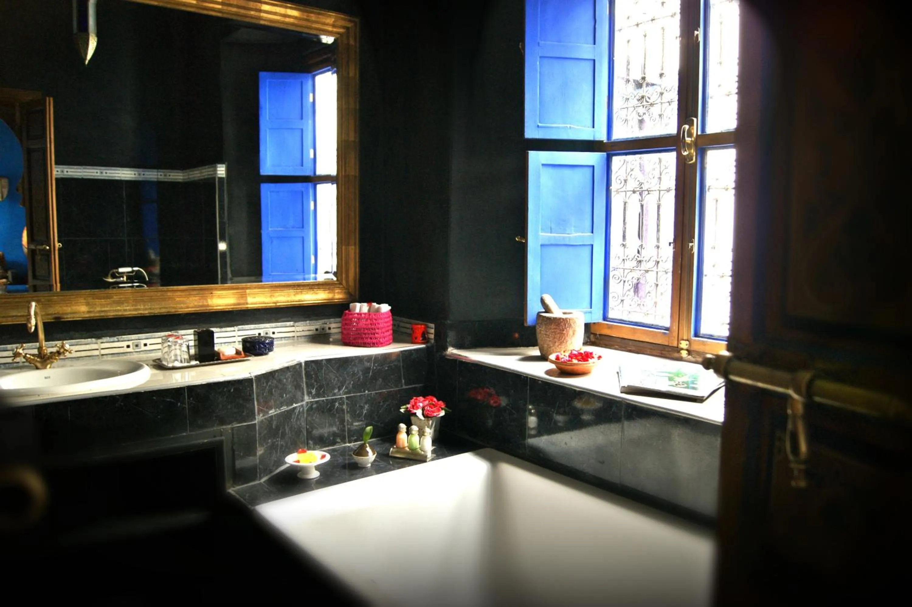 Bathroom in Riad Ayadina & SPA