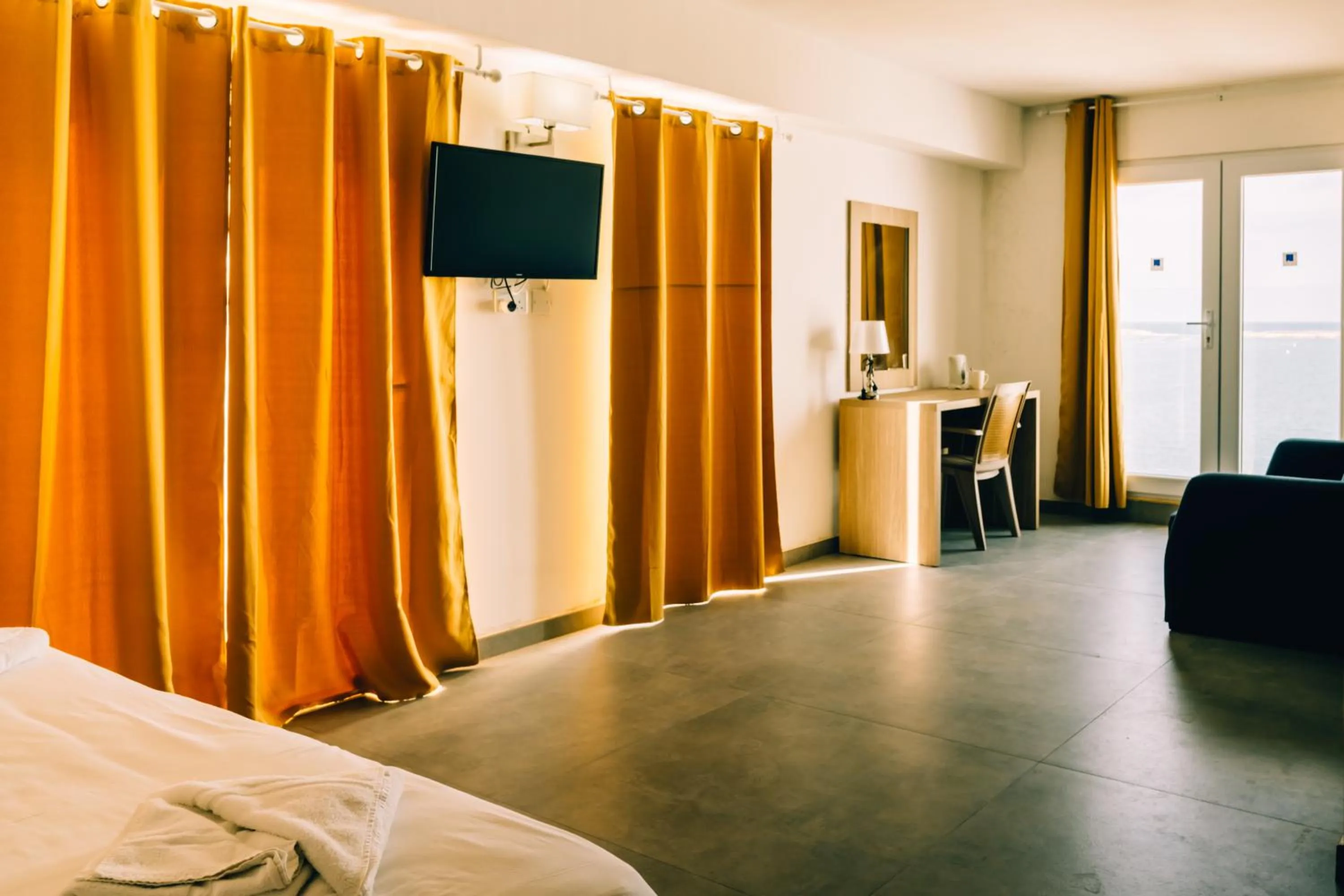 Bed in Primera Hotel