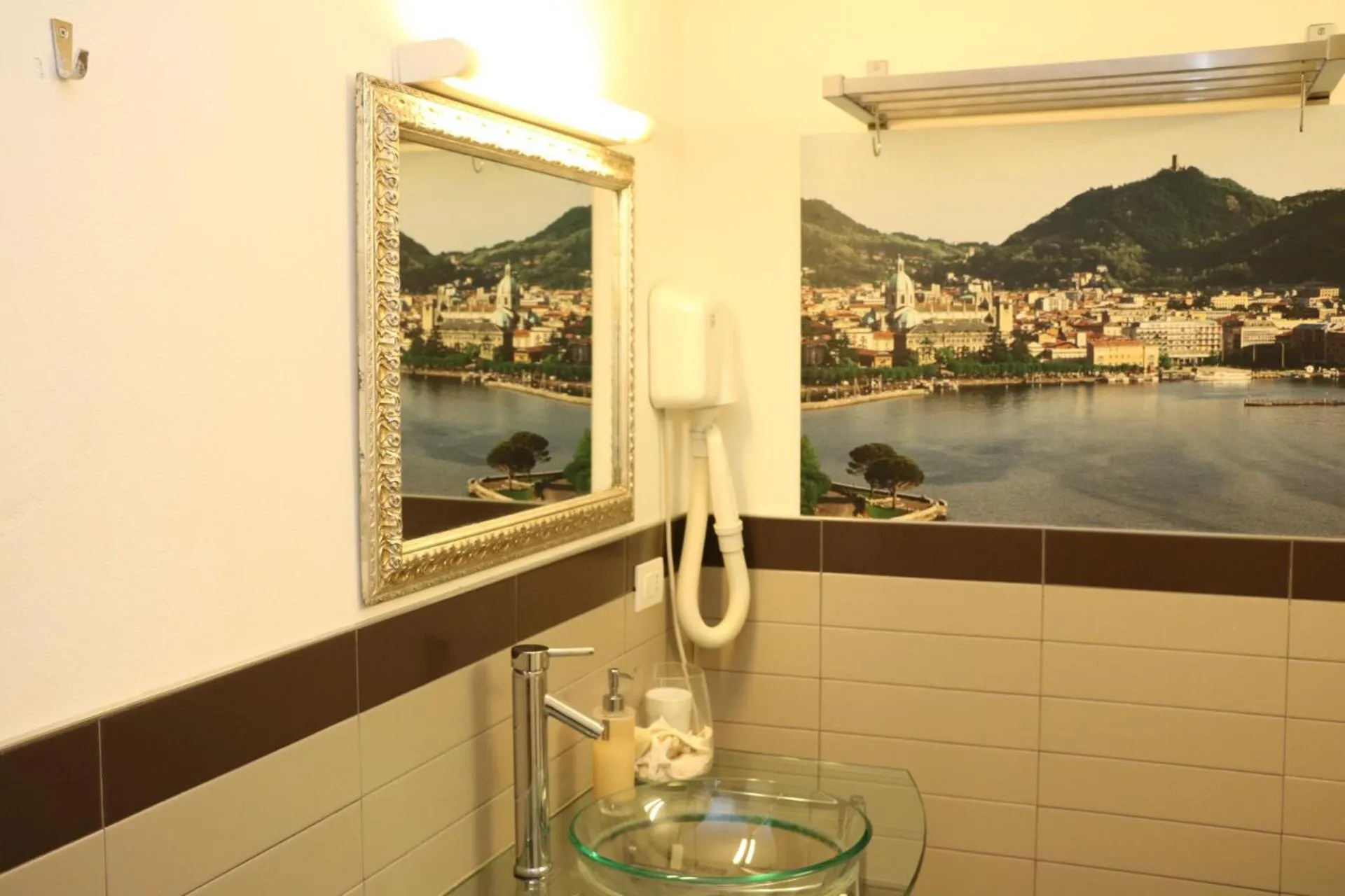 Toilet in LoftinComo