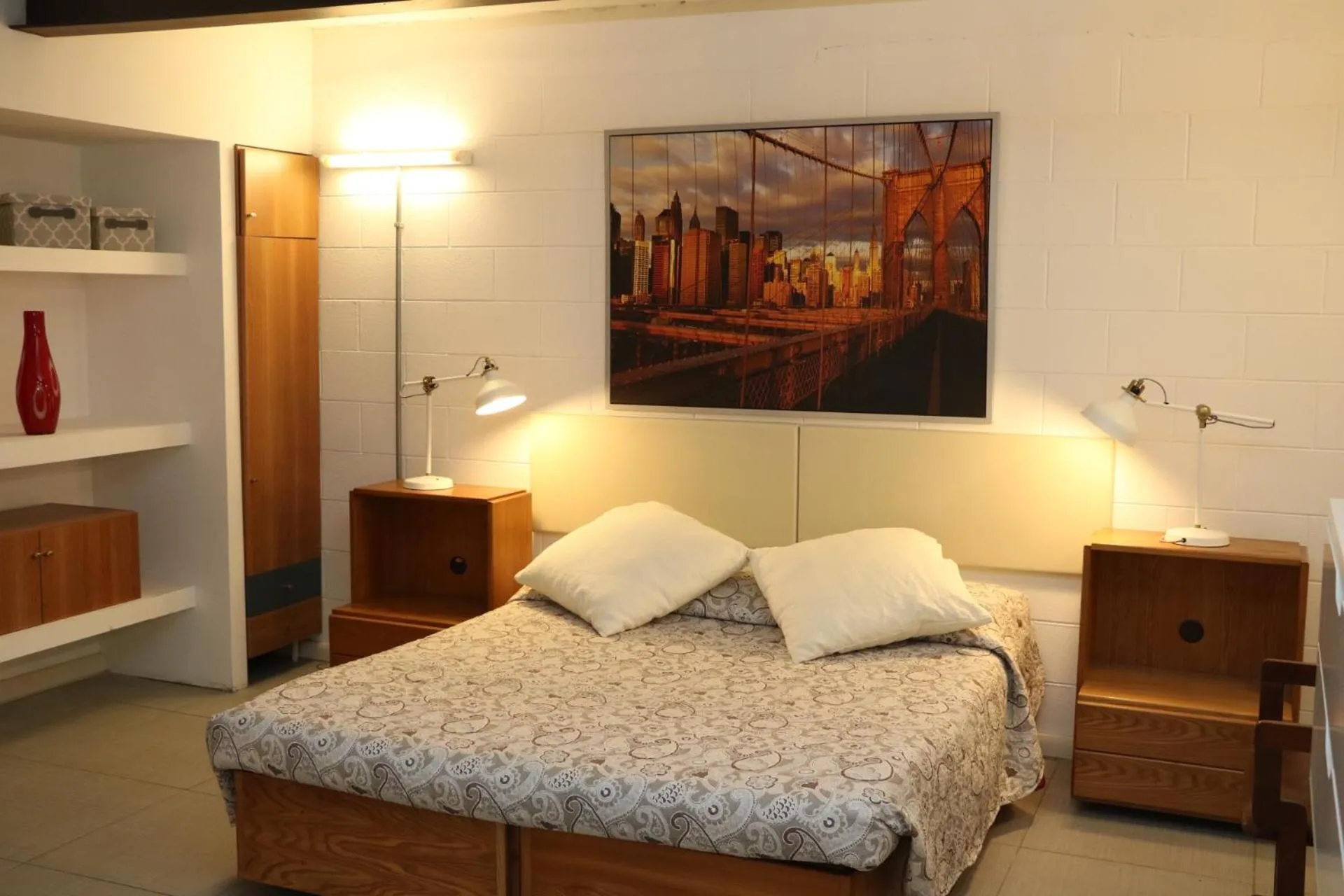 Bedroom, Bed in LoftinComo