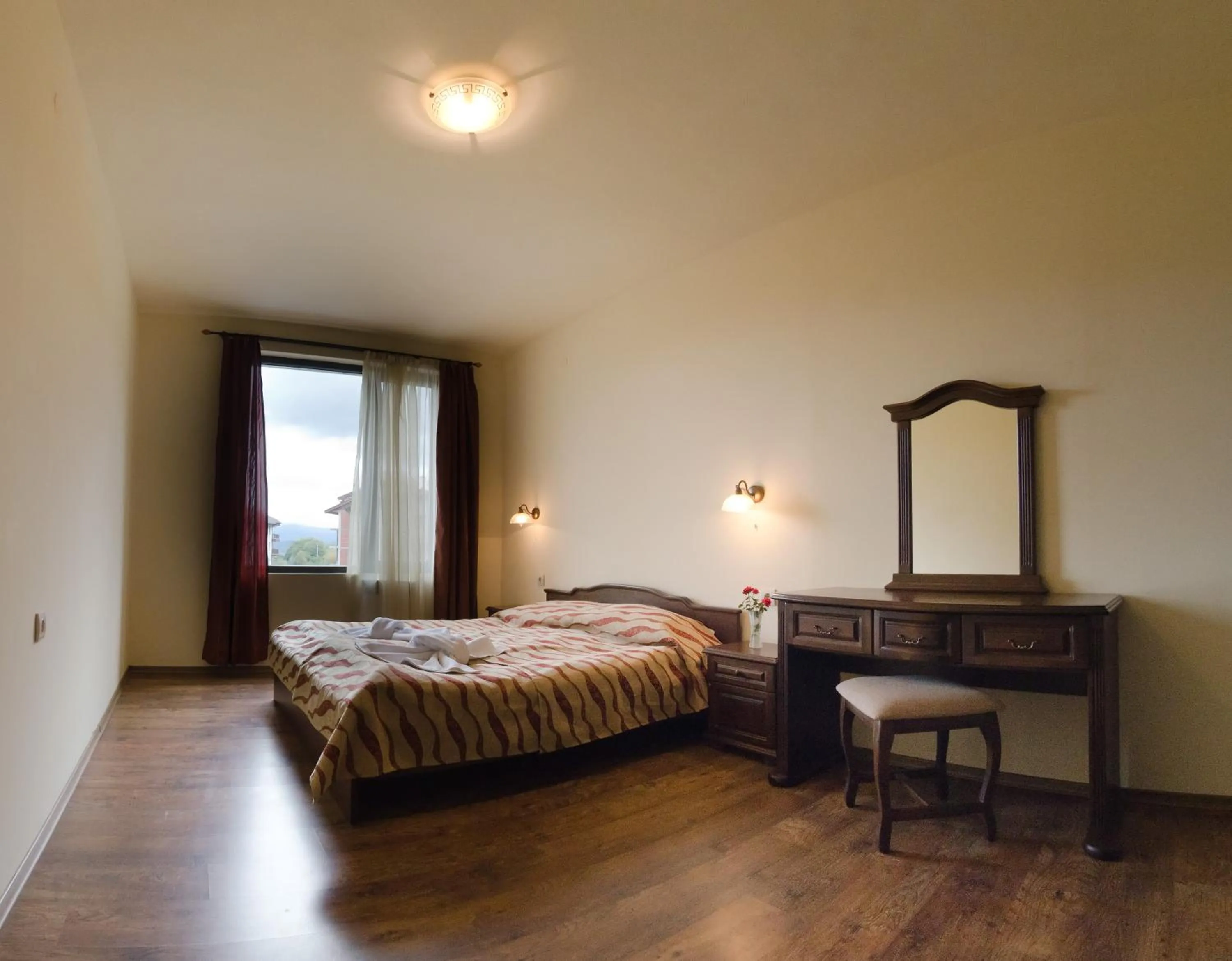 Bedroom, Bed in Family complex Mountain Romance Apartments