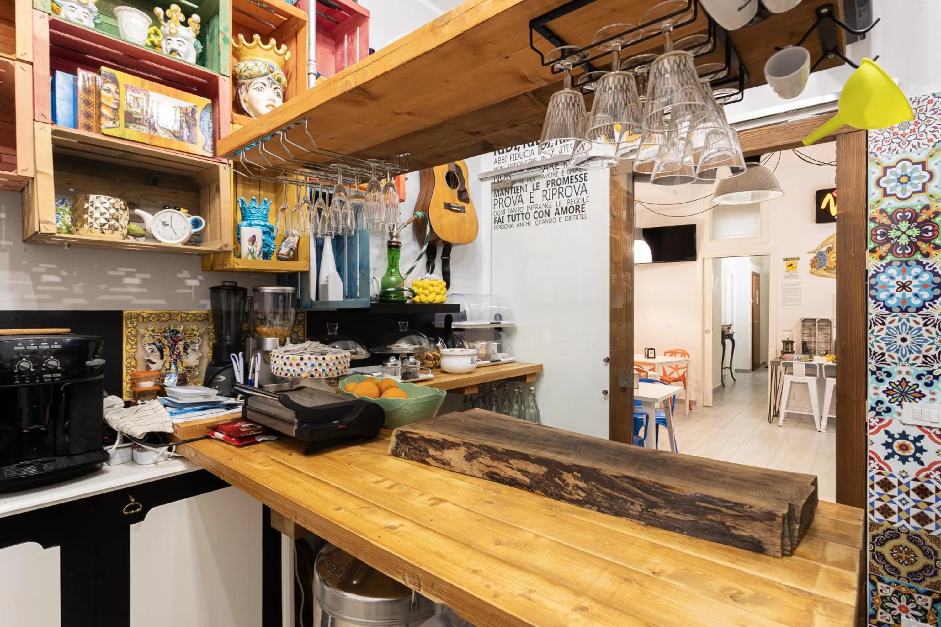 Kitchen or kitchenette in B&B Il Profumo del Porto