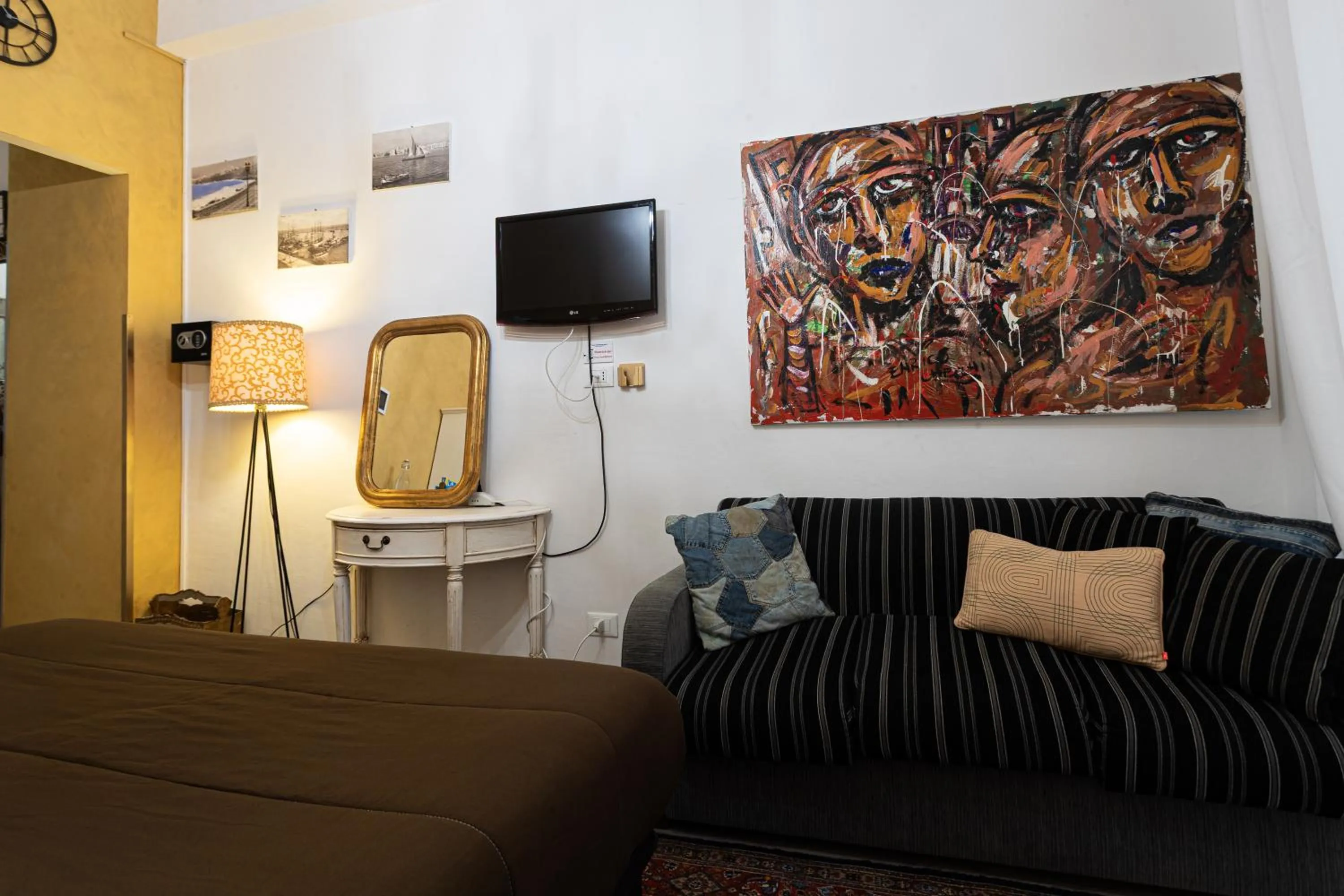 Photo of the whole room in B&B Il Profumo del Porto