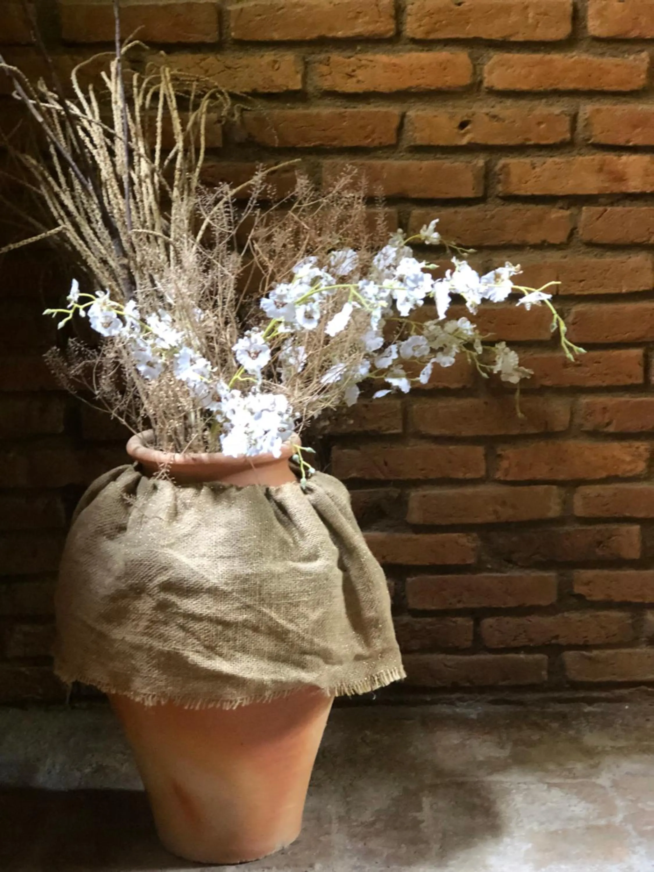 Property building in Lua Pousada