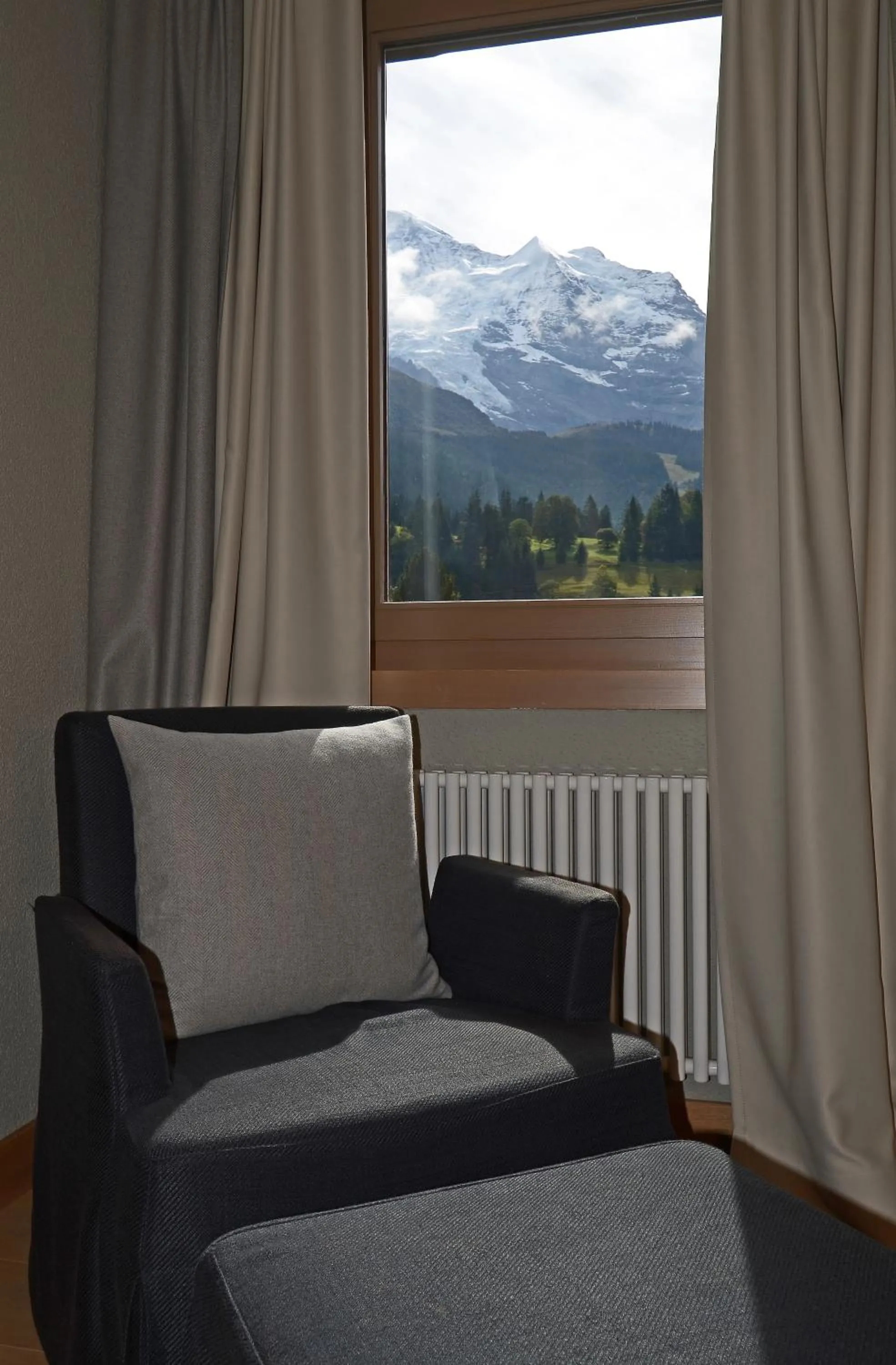 Seating area in Hotel Maya Caprice