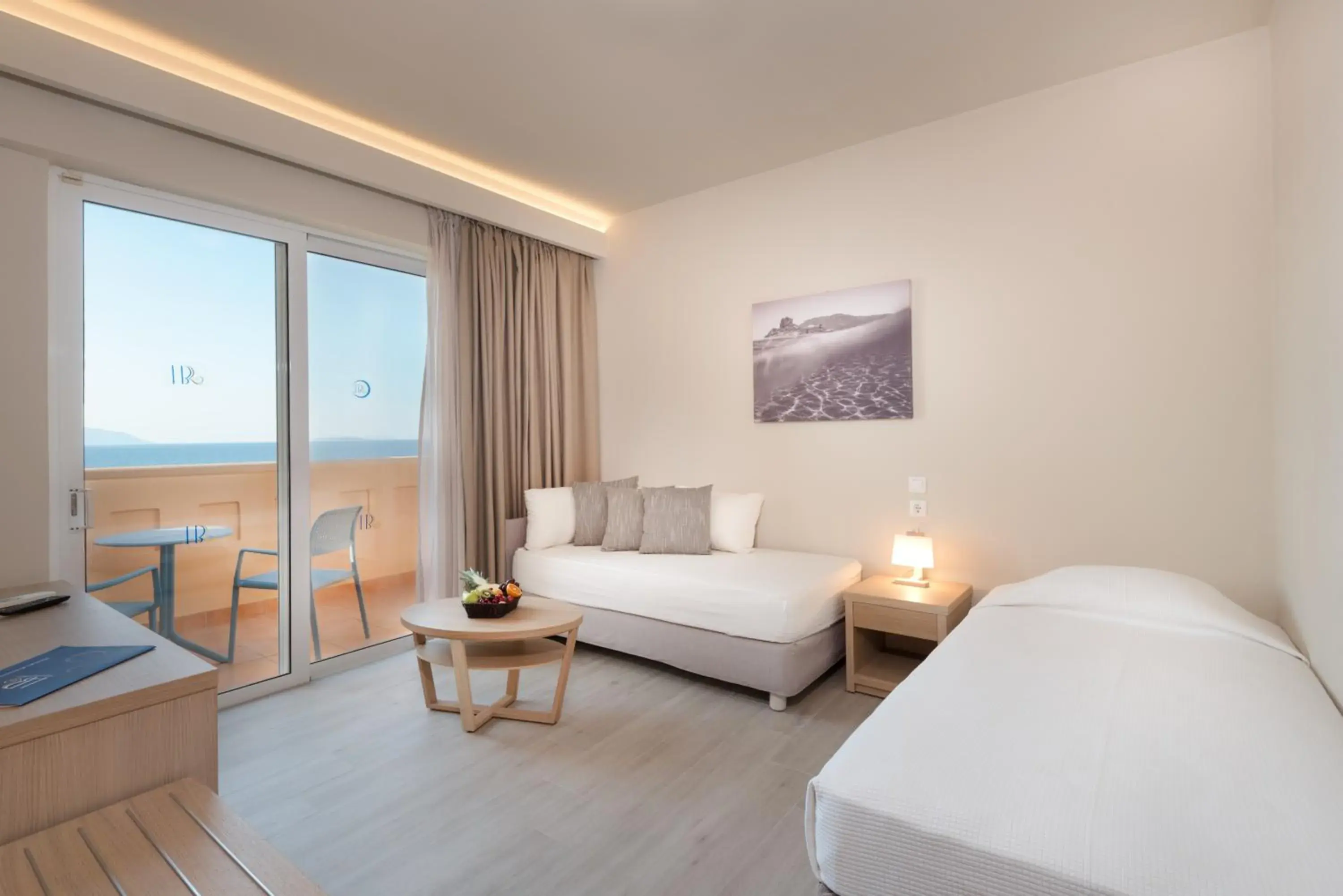 Bedroom, Bed in Horizon Beach Resort Bedroom, Bed in Horizon Beach Resort