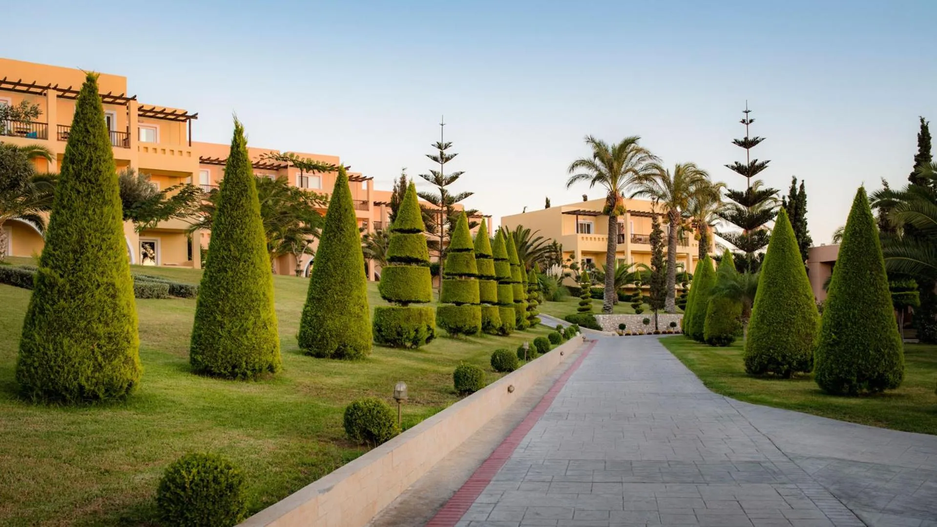 Garden in Horizon Beach Resort