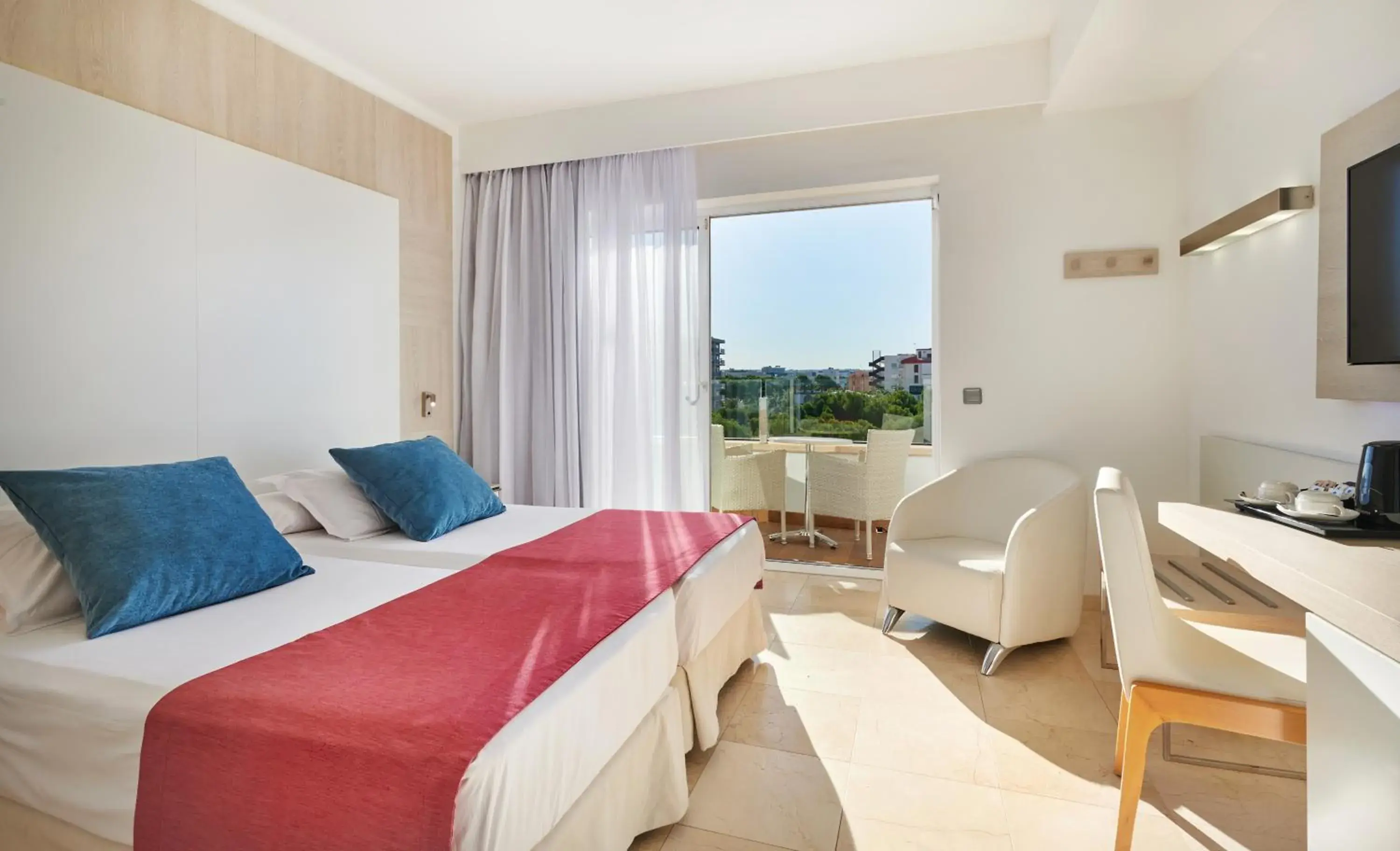 Photo of the whole room, Bed in Grupotel Acapulco Playa - Adults Only Photo of the whole room, Bed in Grupotel Acapulco Playa - Adults Only