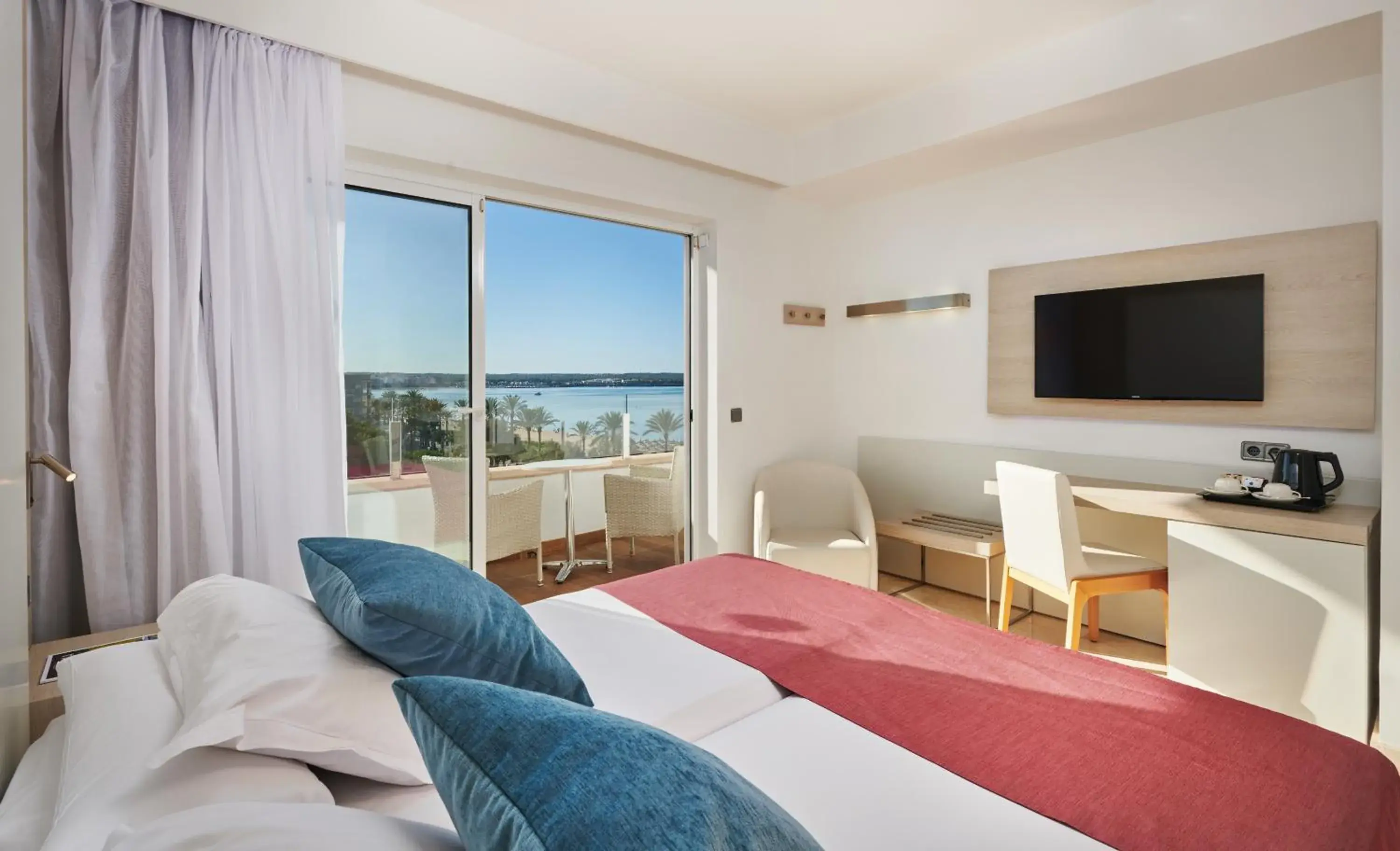 Double Premium Room with Side Sea View (2 adults) in Grupotel Acapulco Playa - Adults Only Double Premium Room with Side Sea View (2 adults) in Grupotel Acapulco Playa - Adults Only