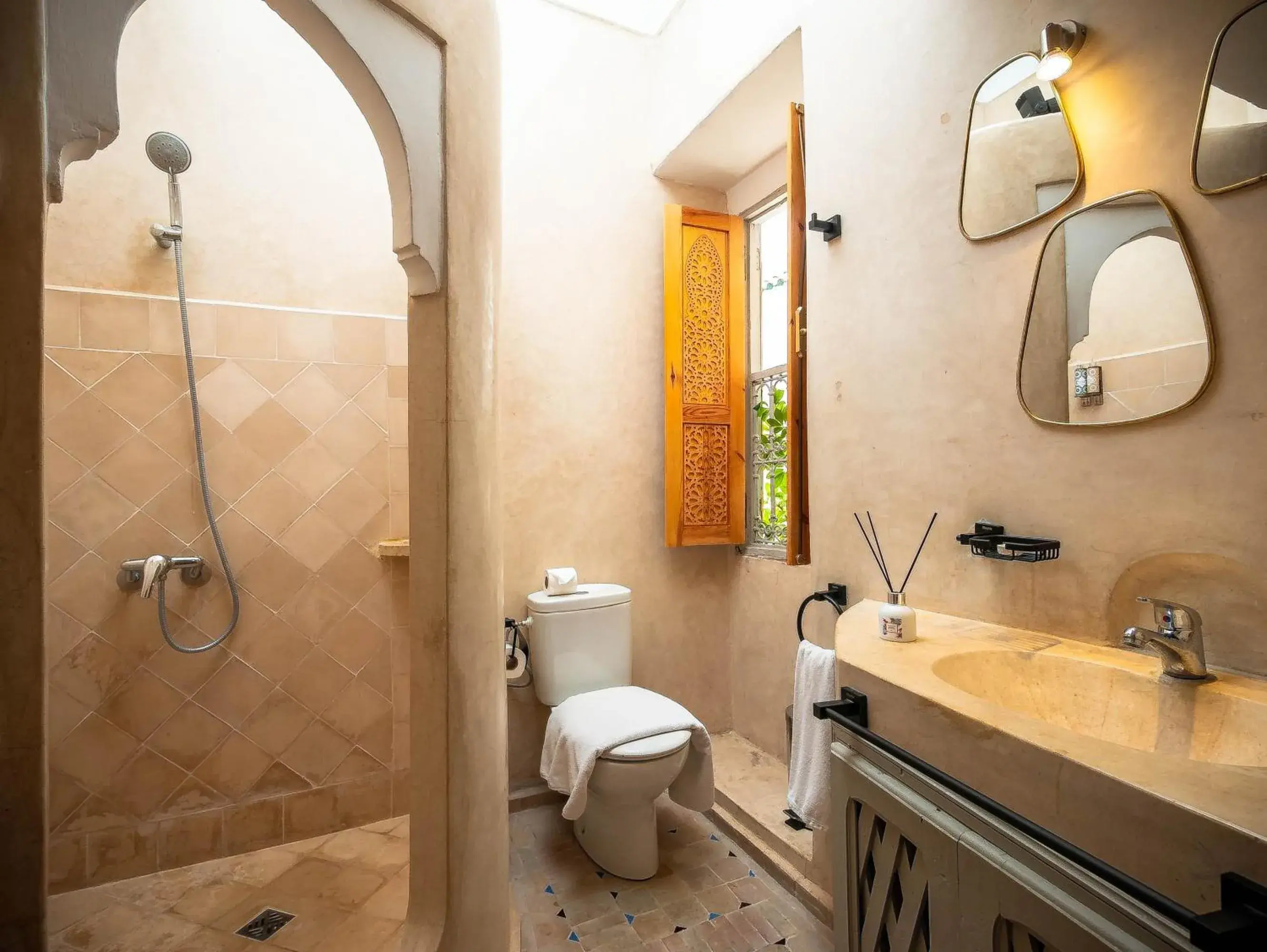 Bathroom in Riad La Croix Berbere Bathroom in Riad La Croix Berbere