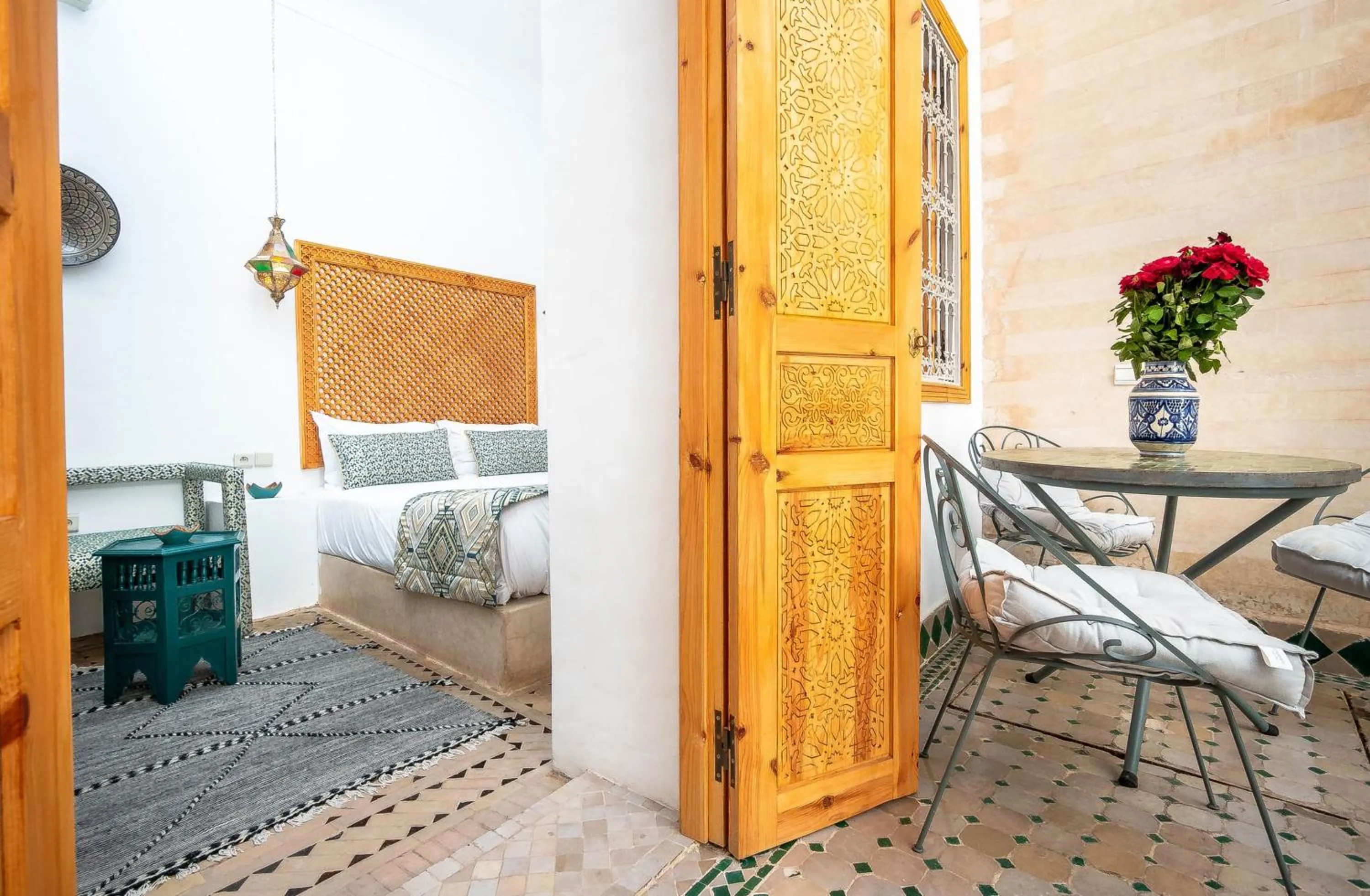 Dining area, Bed in Riad La Croix Berbere